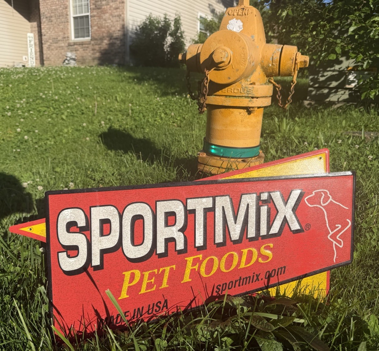 Vintage Sportmix Pet Foods Dog Food Pet Feed Farm 28″ Embossed Metal Sign