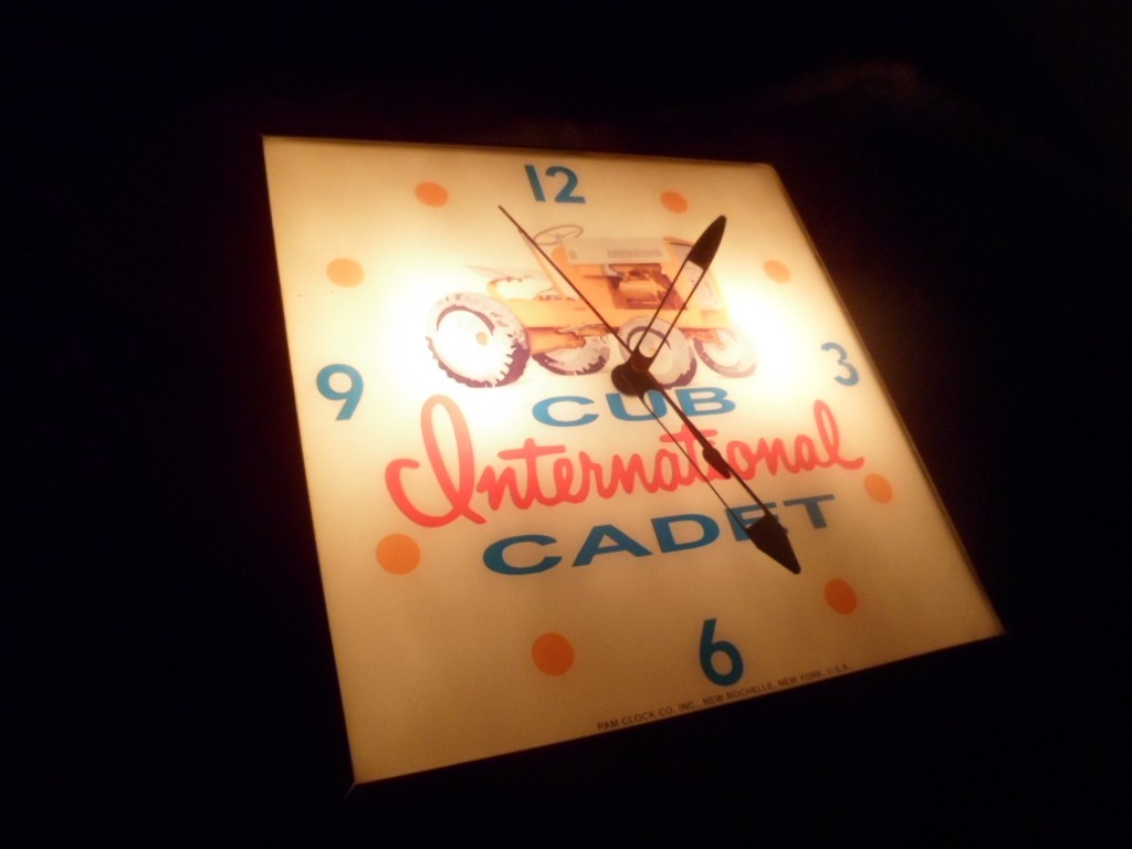 Vtg PAM CLOCK Cub Cadet Tractor Gas Oil Light Up Electric Sign for Shop Garage