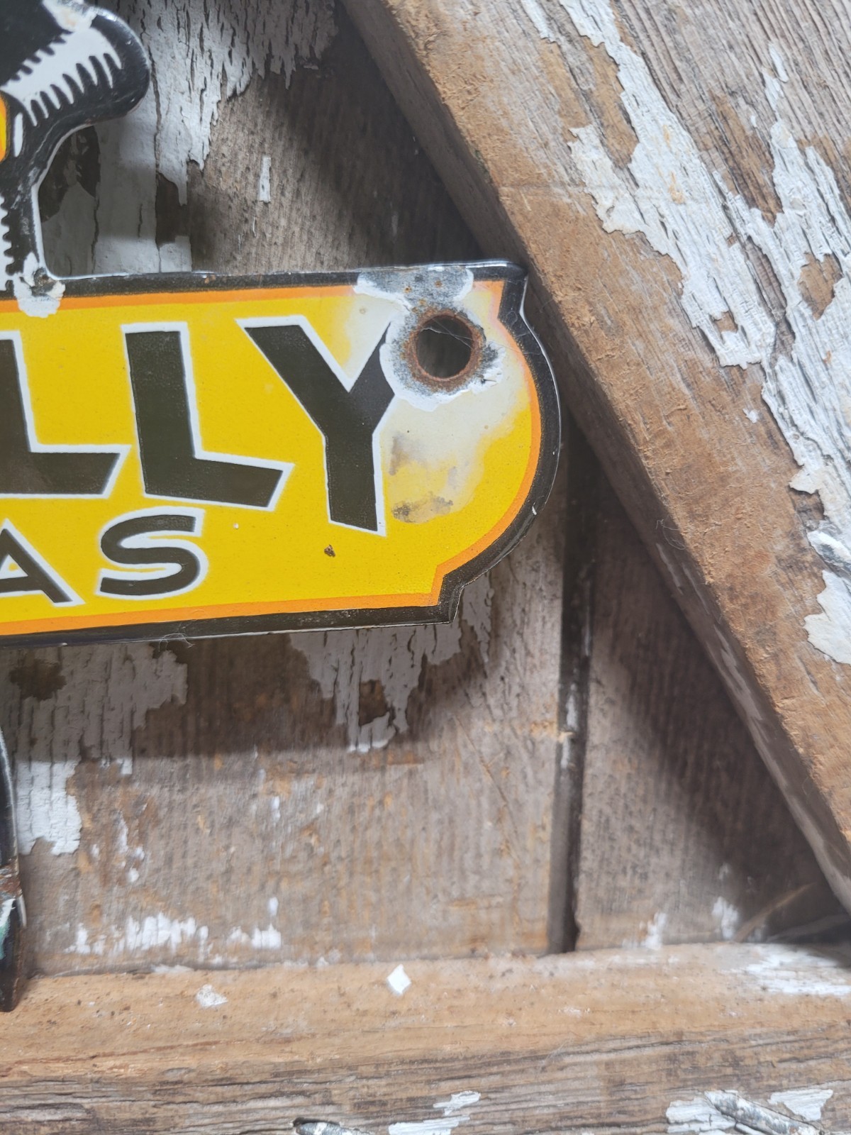 VINTAGE POLLY PORCELAIN SIGN DIECUT MOTOR OIL GAS PARROT SERVICE GAS PUMP PLATE