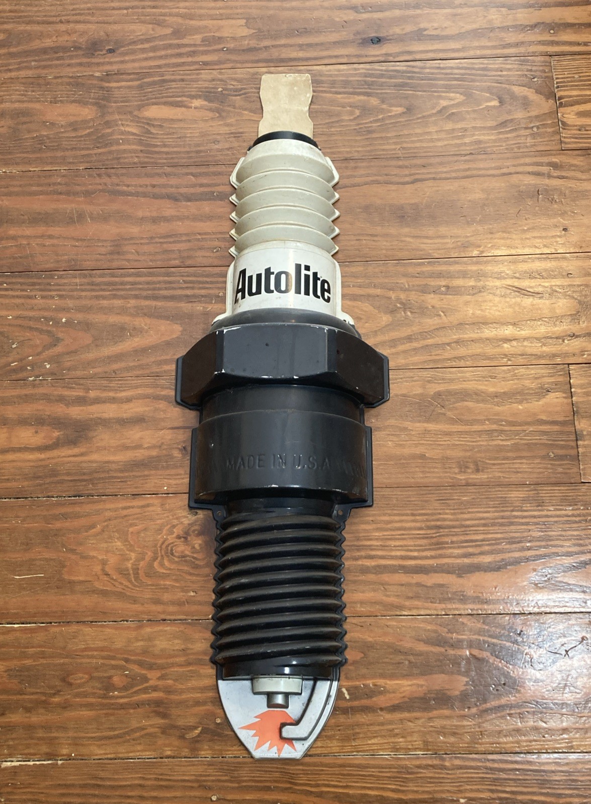 Rare Vintage AUTOLITE Sparkplug Display 3D Tall Plastic 31″ lot 2