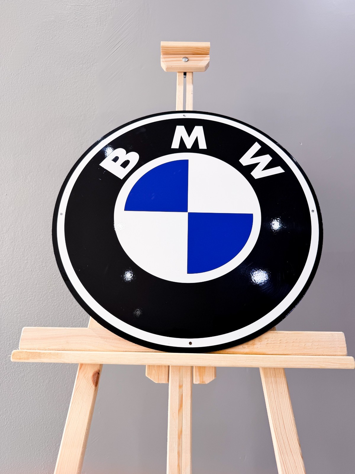 BMW Logo Vintage Heavy Metal Sign – Classic Garage Wall Decor – 50 cm (19.7”)