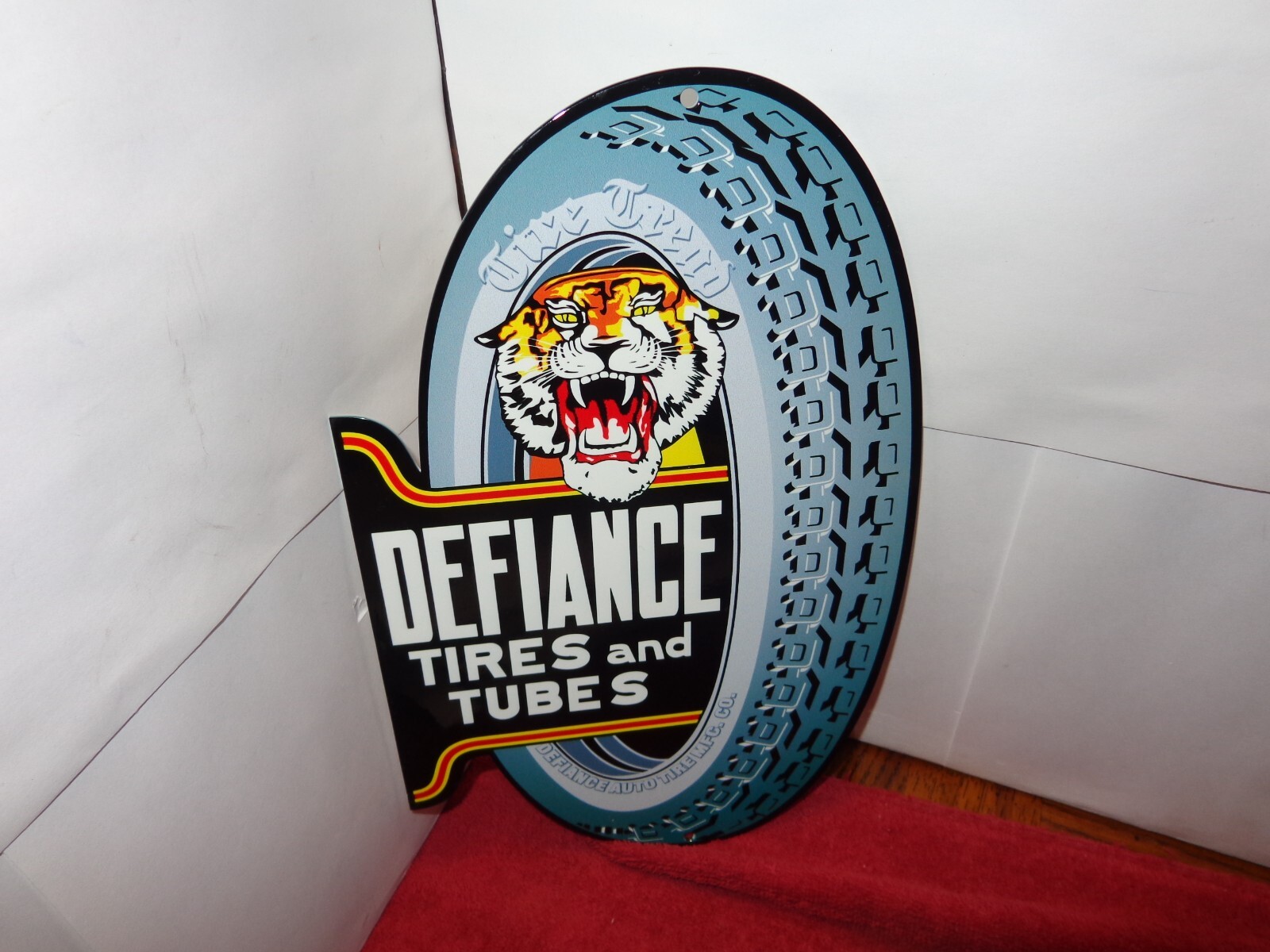 7×12 in DEFIANCE TIGER – CAR TIRES & TUBES ADV. SIGN HEAVY DIE CUT METAL # S 102
