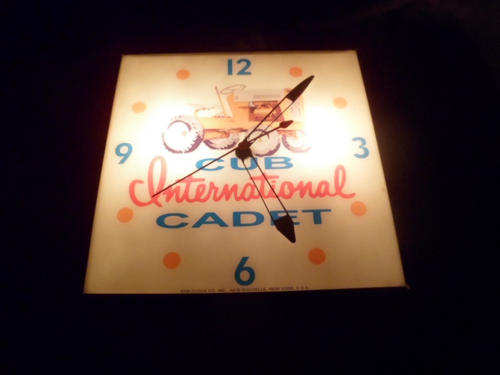 Vtg PAM CLOCK Cub Cadet Tractor Gas Oil Light Up Electric Sign for Shop Garage