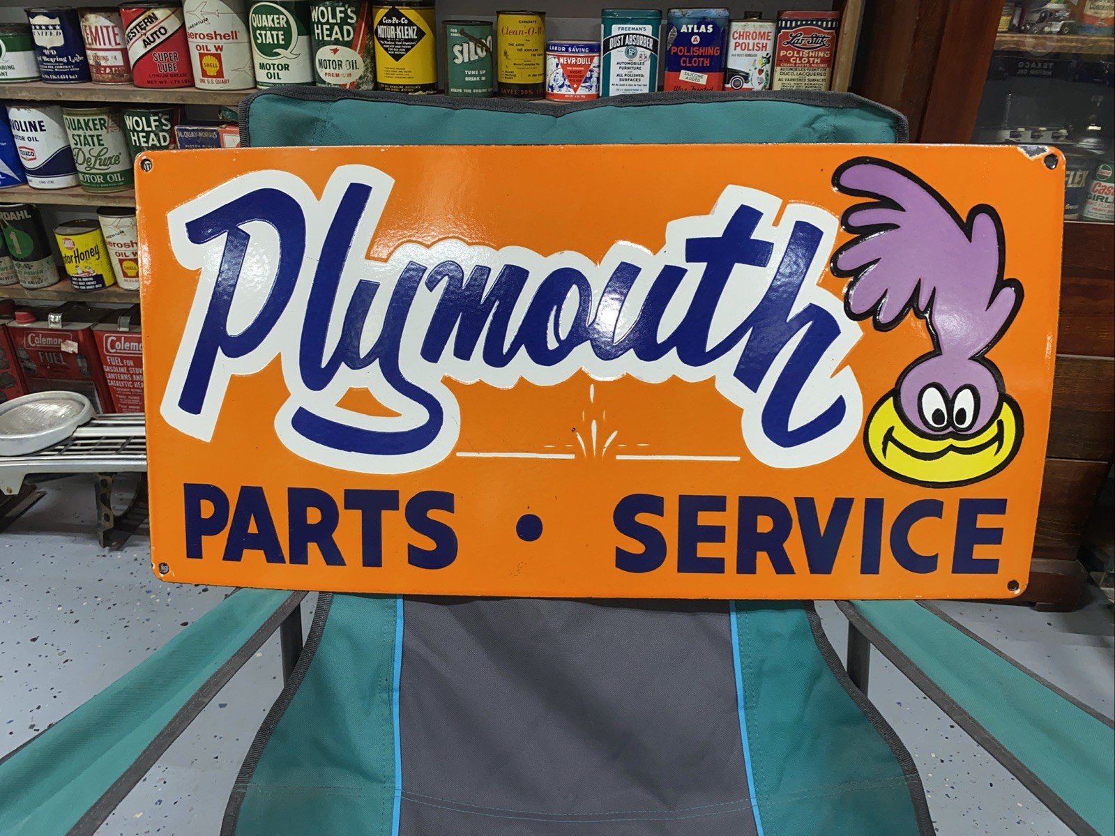 LARGE VINTAGE PLYMOUTH SALES SERVICE DEALERSHIP GAS STATION PORCELAIN METAL SIGN