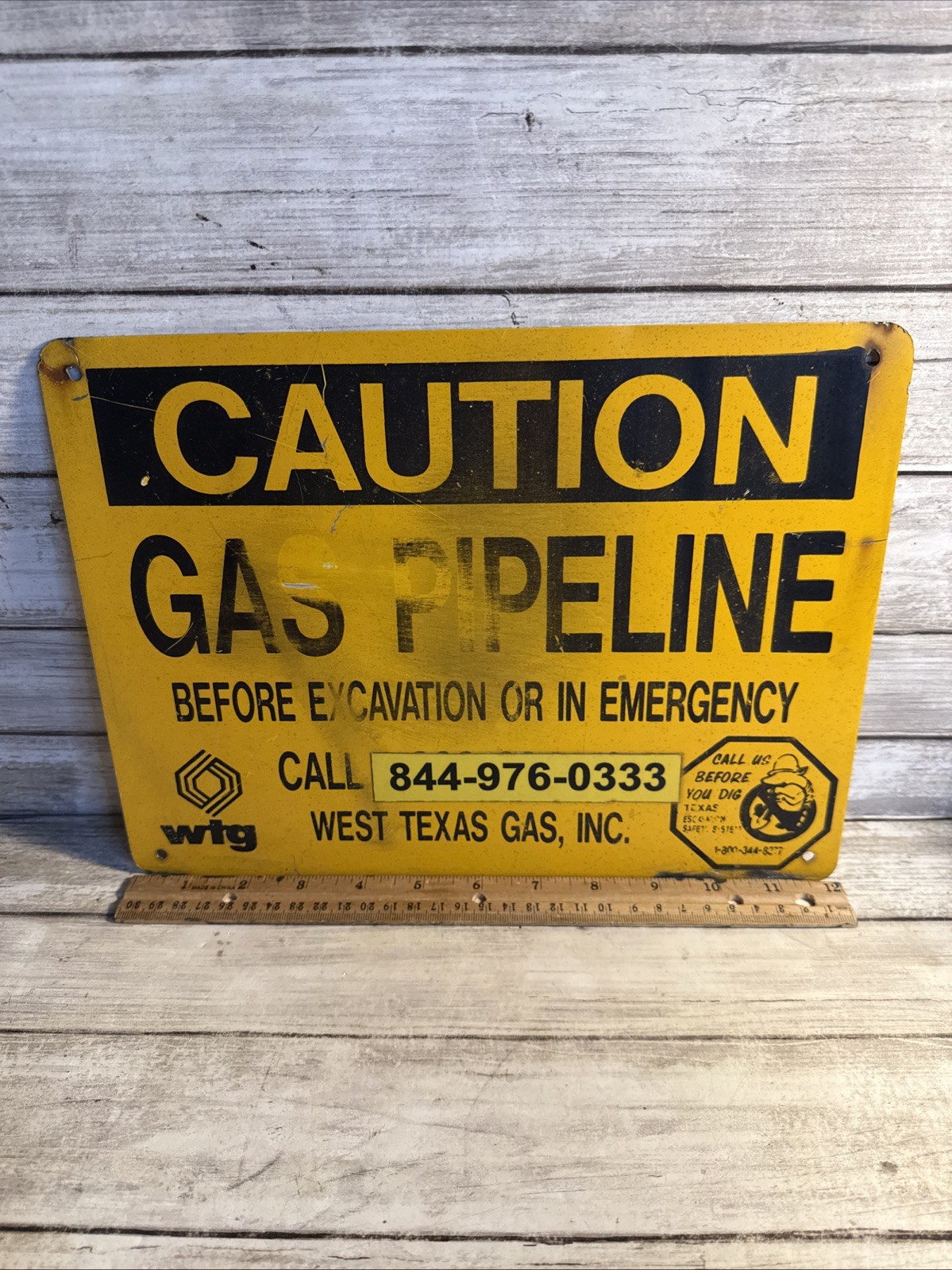 West Texas Gas Inc WTG Caution Gas Pipeline 12” X 9” Sign W/ Armadillo Logo