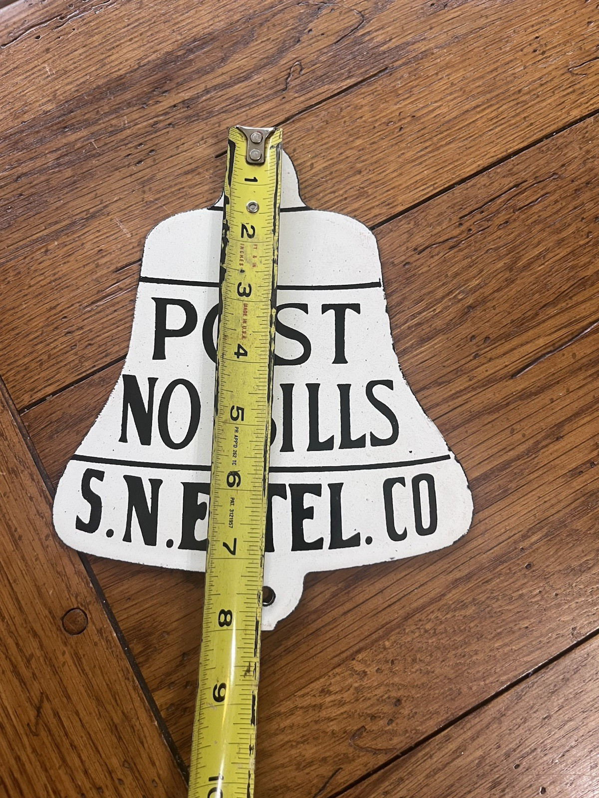 VERY NICE S.N.E. TEL. CO. POST NO BILLS PORCELAIN SIGN 8″X6.5″