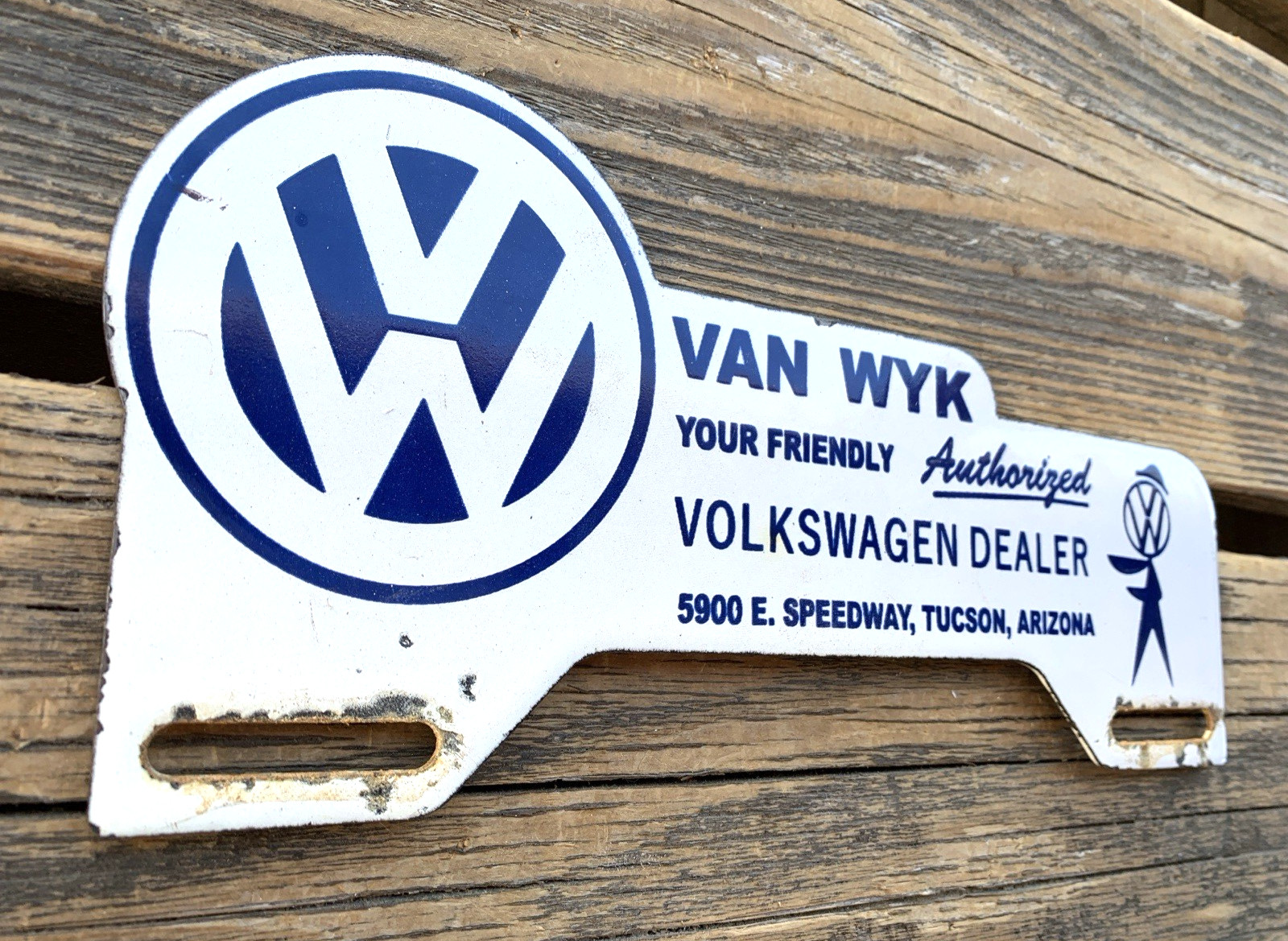 VINTAGE VW VOLKSWAGEN VAN WYK GAS OIL STATION PORCELAIN LICENSE PLATE SIGN