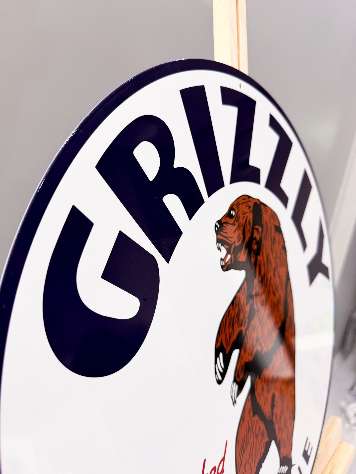 Vintage Bear Oil Company Grizzly Gasoline Heavy Metal Sign – 19.7″ (50cm)