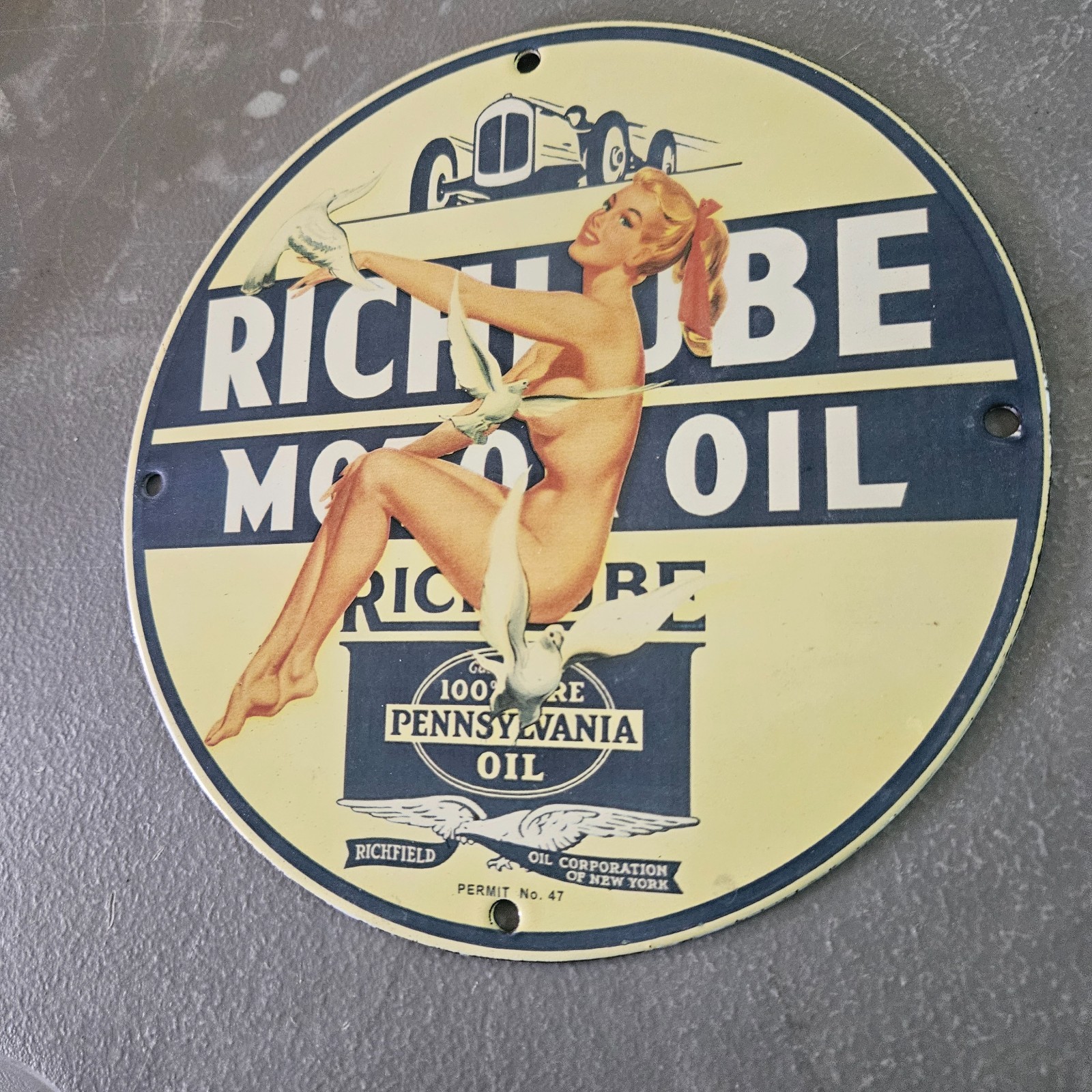 VINTAGE PORCELAIN RICHLUBE GAS & OIL STATION PUMP PLATE GARAGE MAN CAVE SIGN