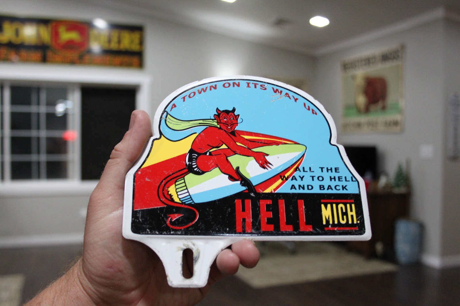 RARE 1950s HELL MICHIGAN SATAN ROCKET STAMPED PAINTED METAL PLATE TOPPER SIGN