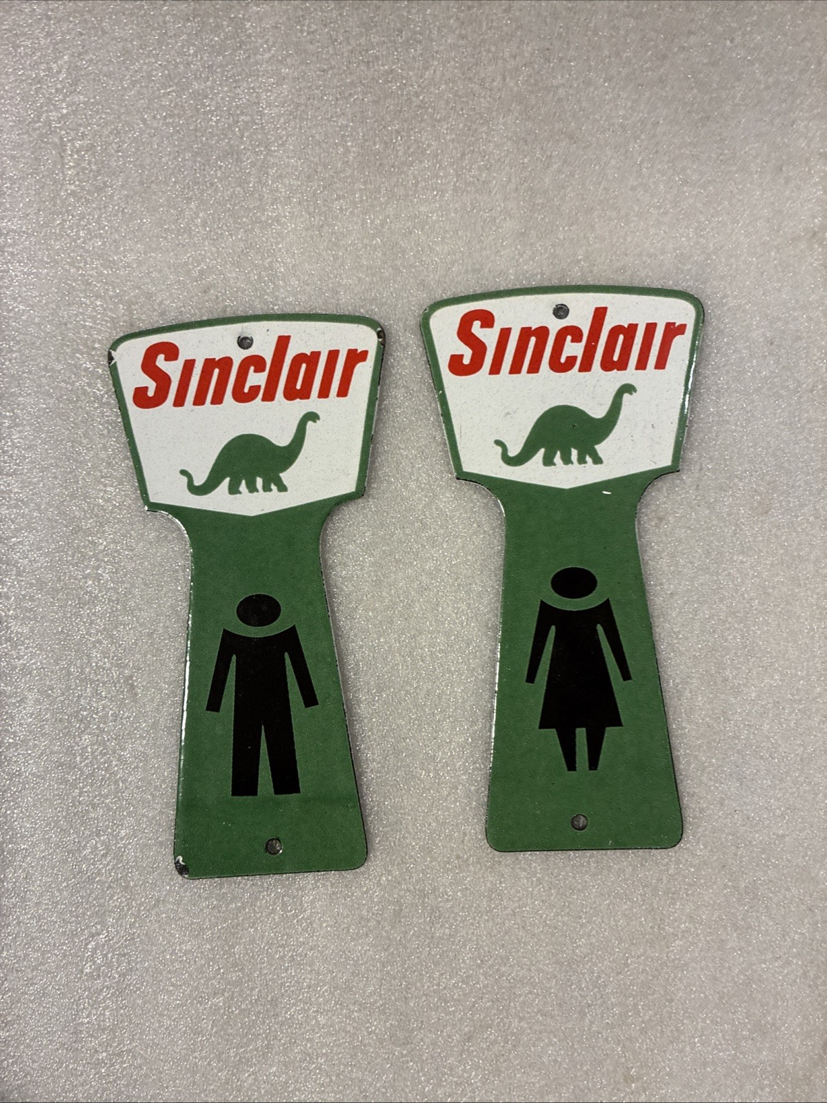 Sinclair Porcelain Advertising Sign Pair Restroom Bathroom Key Holder 6 1/2”
