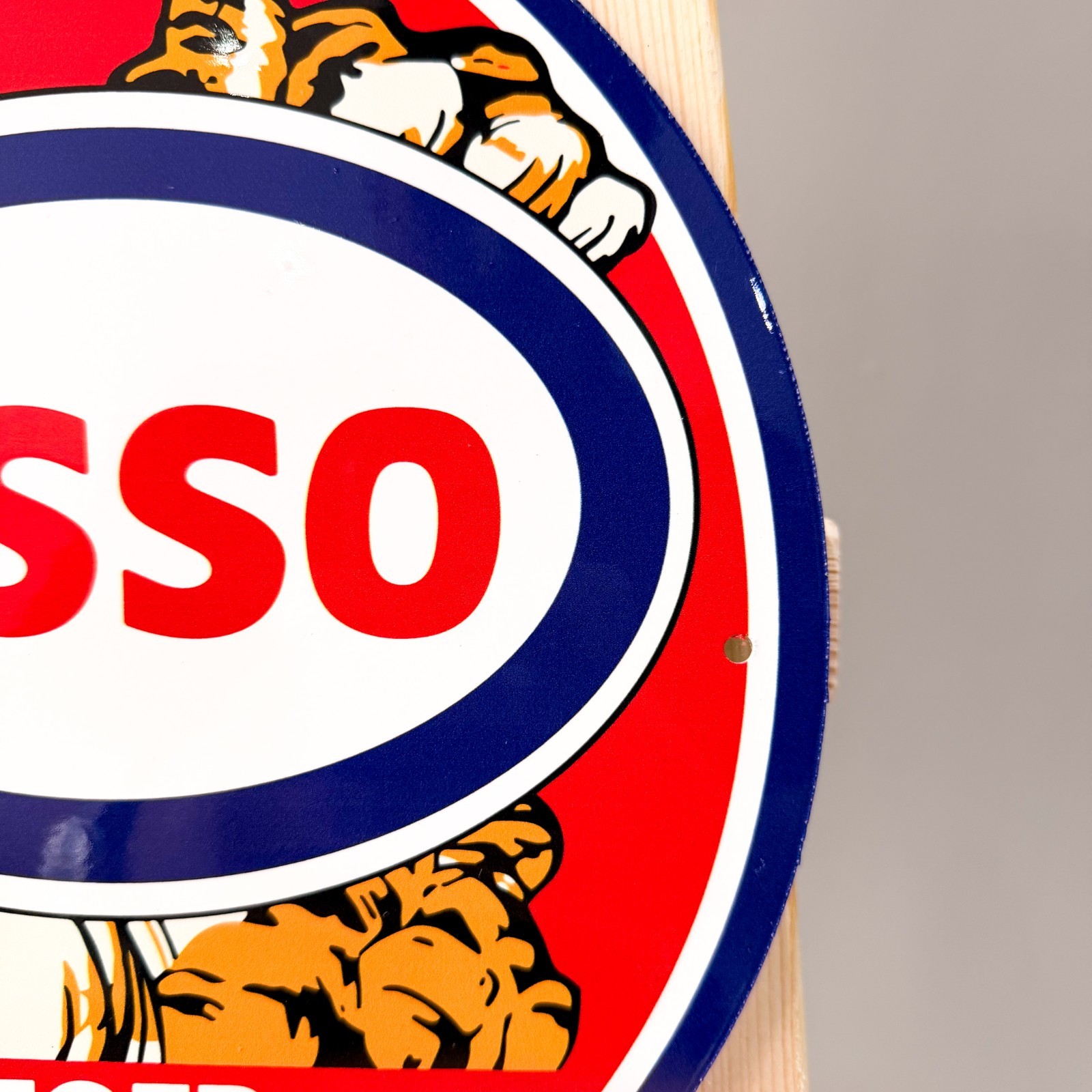 Esso Put a Tiger in Your Tank Red Vintage Metal Sign – 30 cm / 11.8”