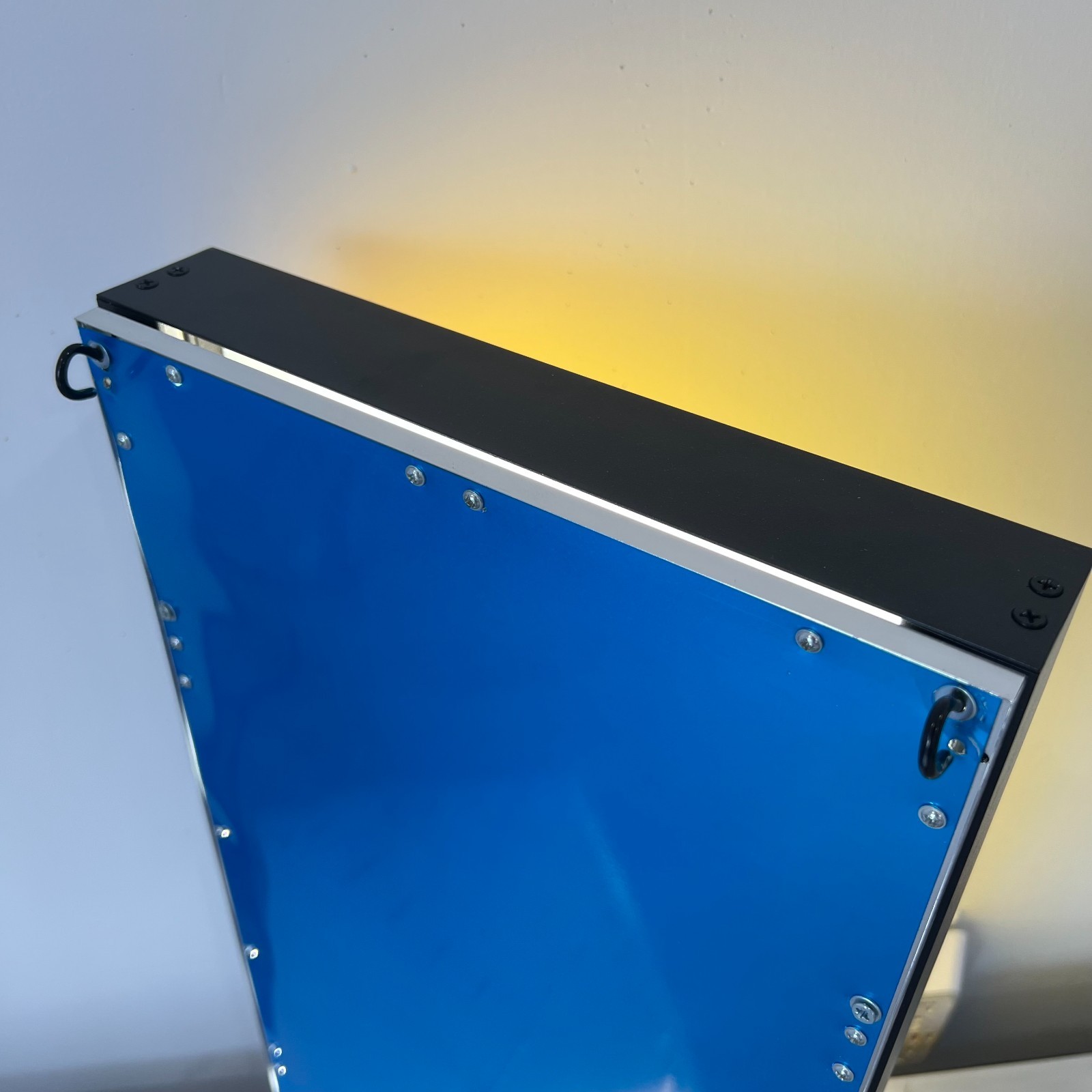 Ferrari Servizio Assistenza – Lightbox (Small – Metal)