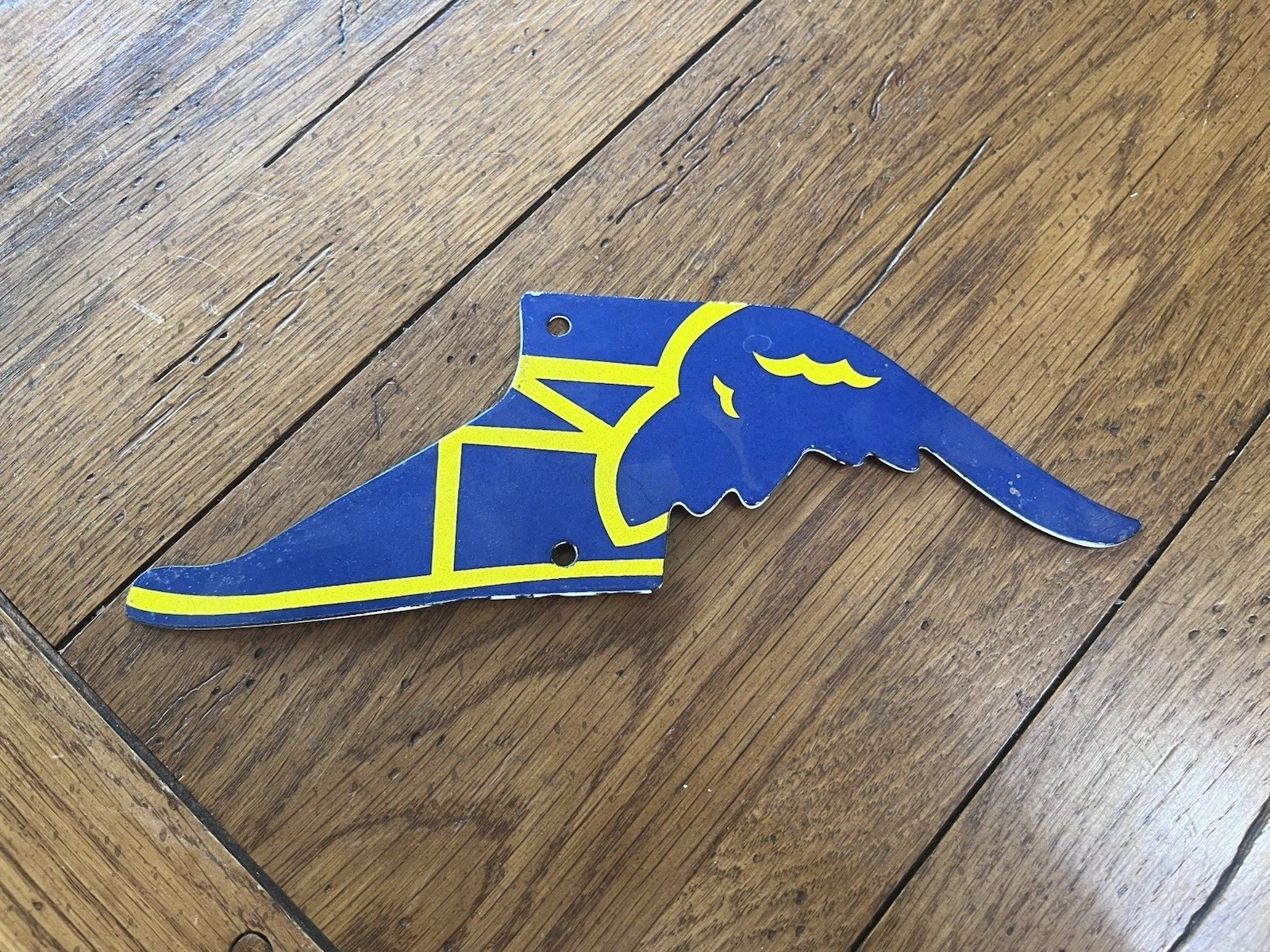 NICE GOOD YEAR TIRES BOOT WING EMBLEM PORCELAIN SIGN