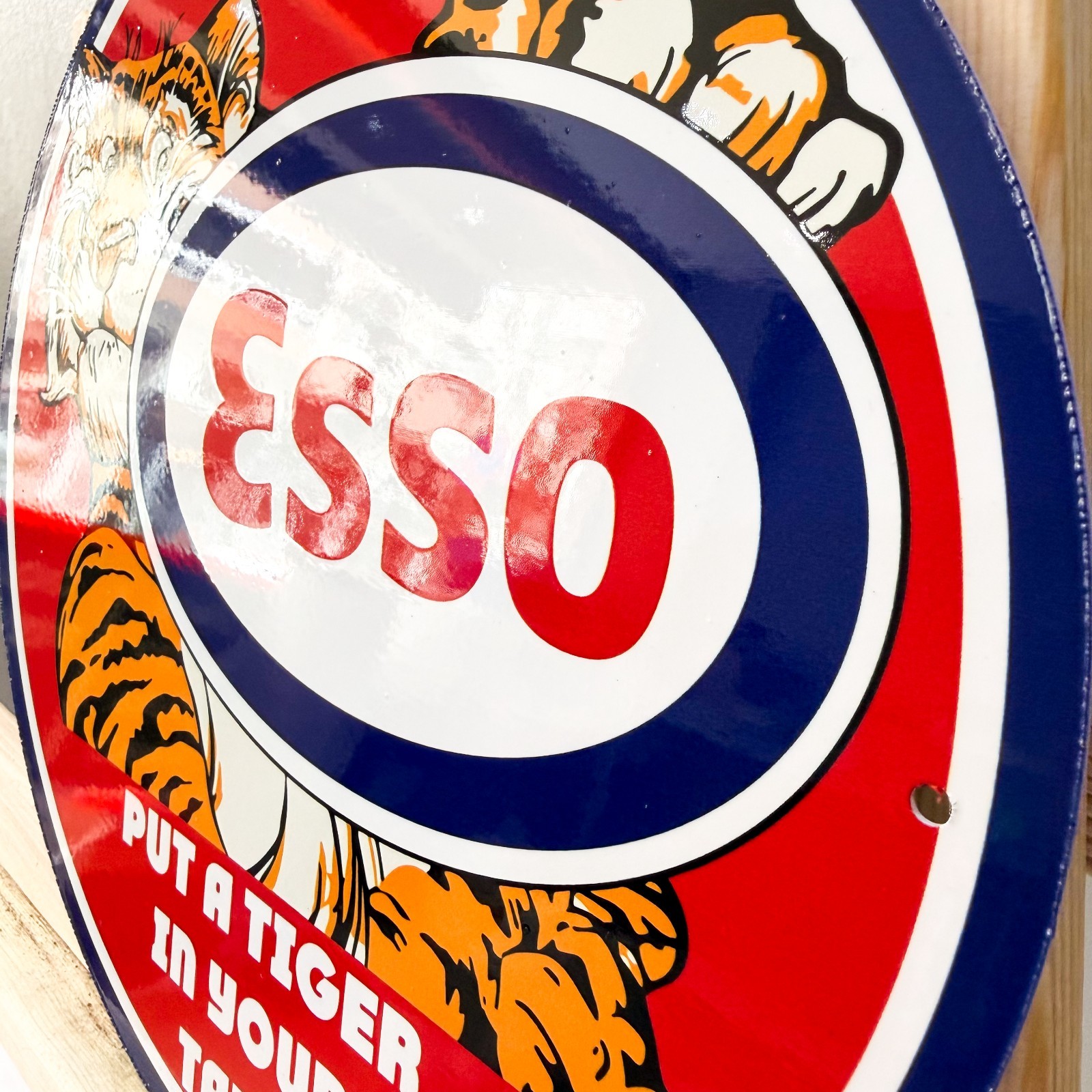 Esso Put a Tiger in Your Tank Red Vintage Metal Sign – 30 cm / 11.8”