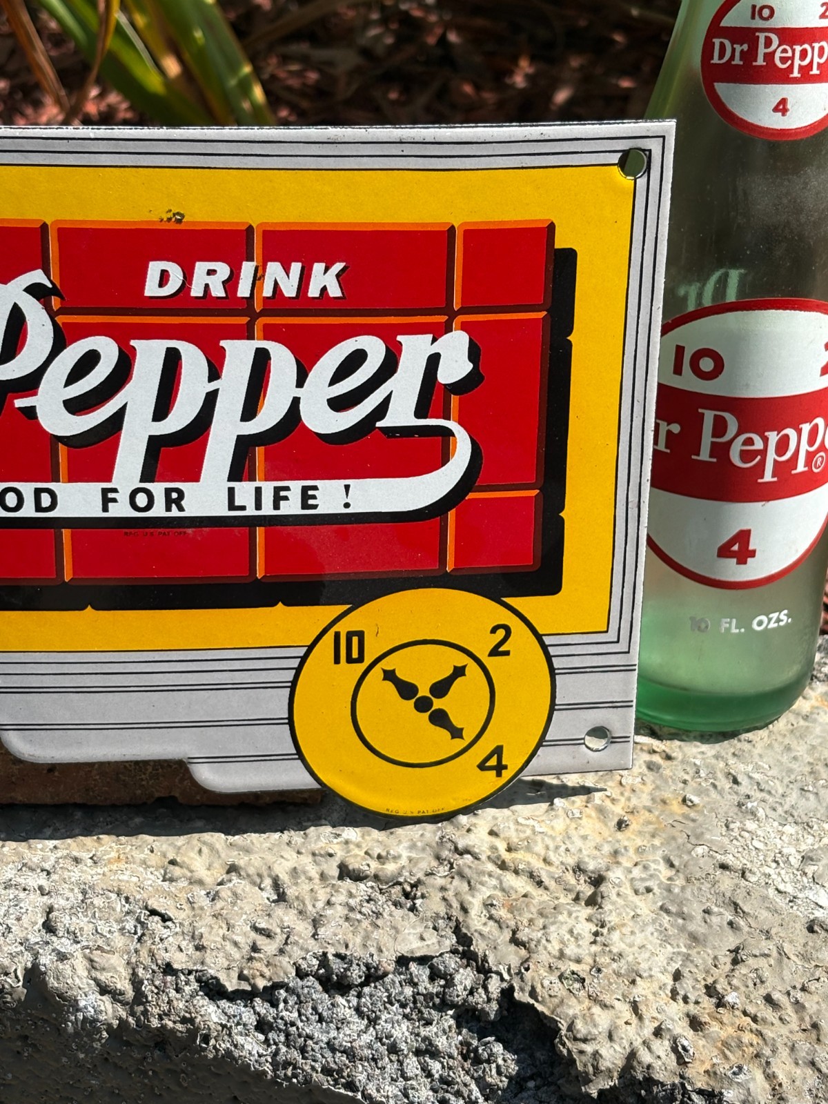 “Dr PEPPER 10-2-4″ PORCELAIN ADVERTISING SIGN, (10″x 6.5”) BEAUTIFUL SIGN