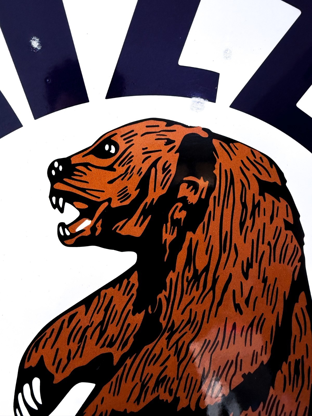 Vintage Bear Oil Company Grizzly Gasoline Heavy Metal Sign – 19.7″ (50cm)