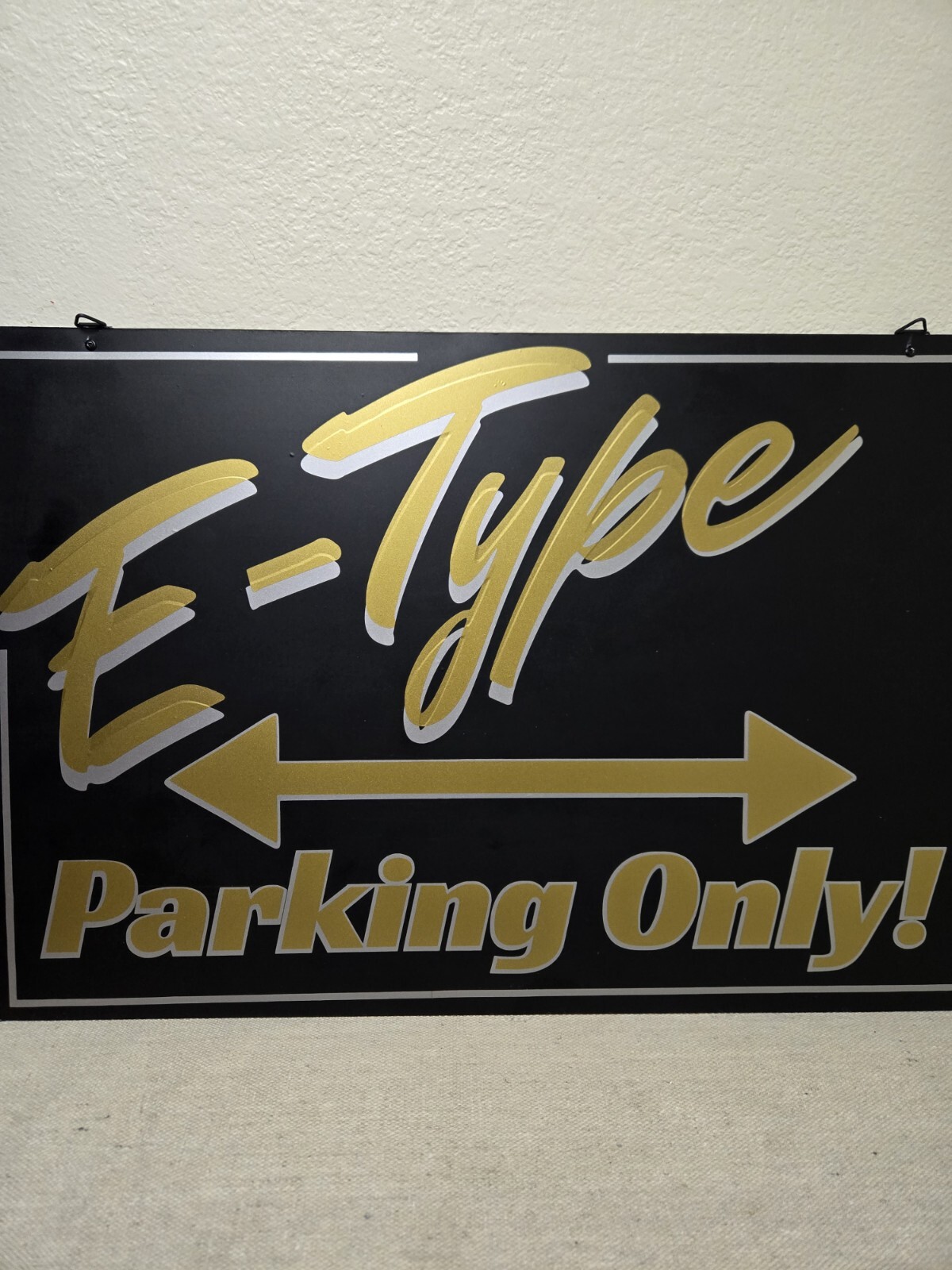 E-Type Parking Metal Sign 12″x18″ 26 gauge Galvanized Steel With Vinyl Lettering