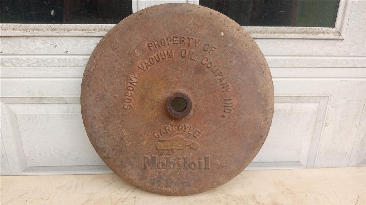 Vintage Mobil Oil Mobiloil Gargoyle Cast Iron Sign Base Socony Vacuum Oil Co Inc