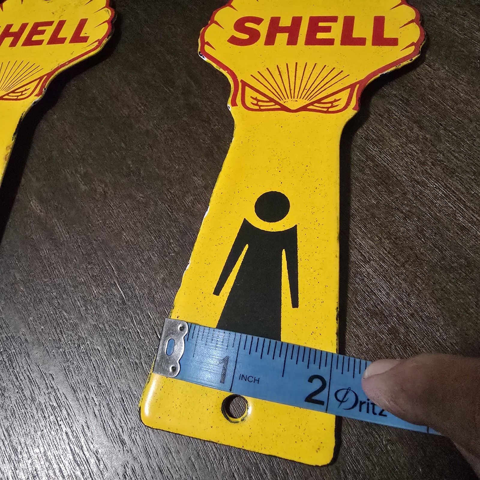 Shell Motor Oil Porcelain Service Station Restroom Key Fobs Vintage Rare