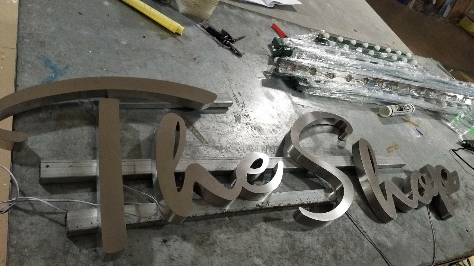 Customized Painted Metal LED Front light Channel letters Outdoor Sign Reverse