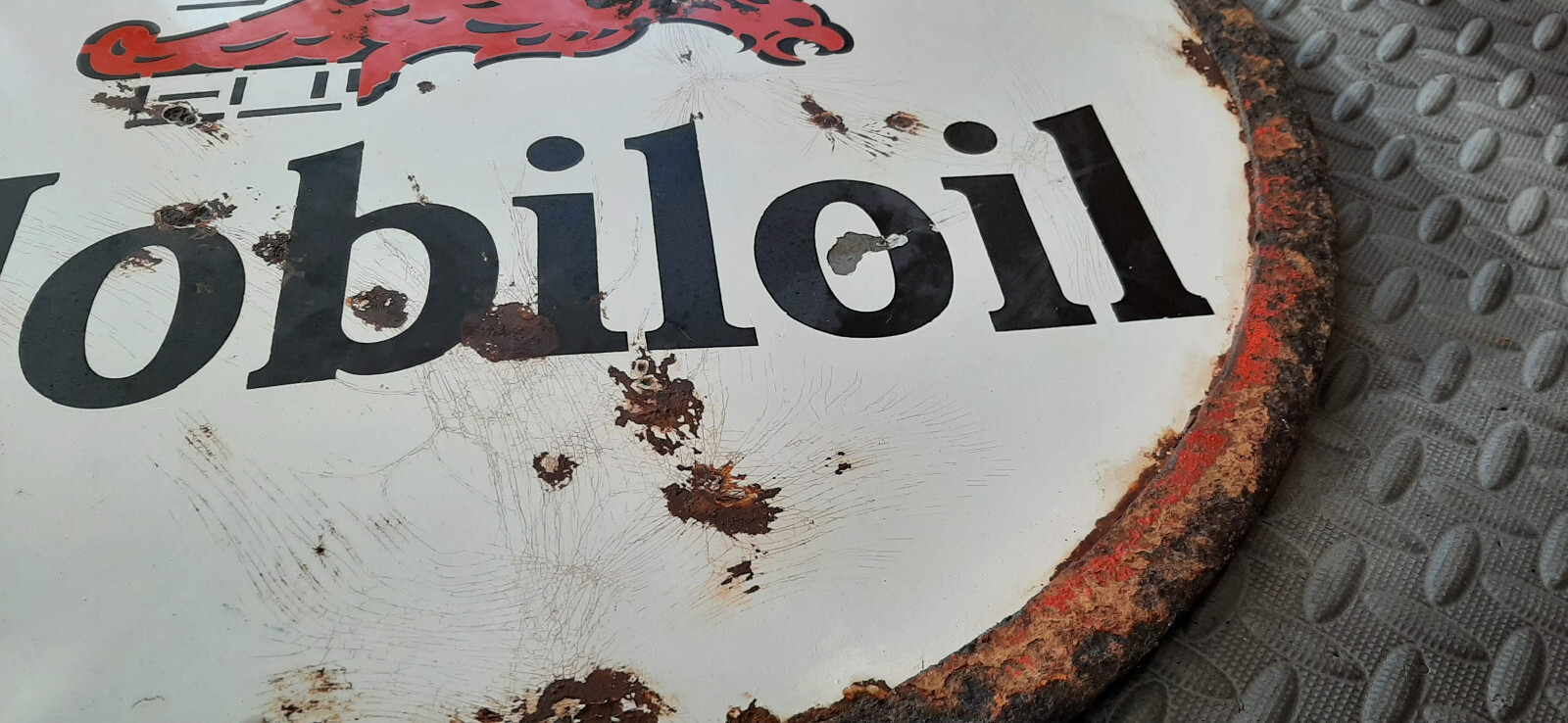 100% ORIGINAL 1920s MOBIL OIL GAS GARGOYLE DSP PORCELAIN SIGN NO REPOPS EVER!