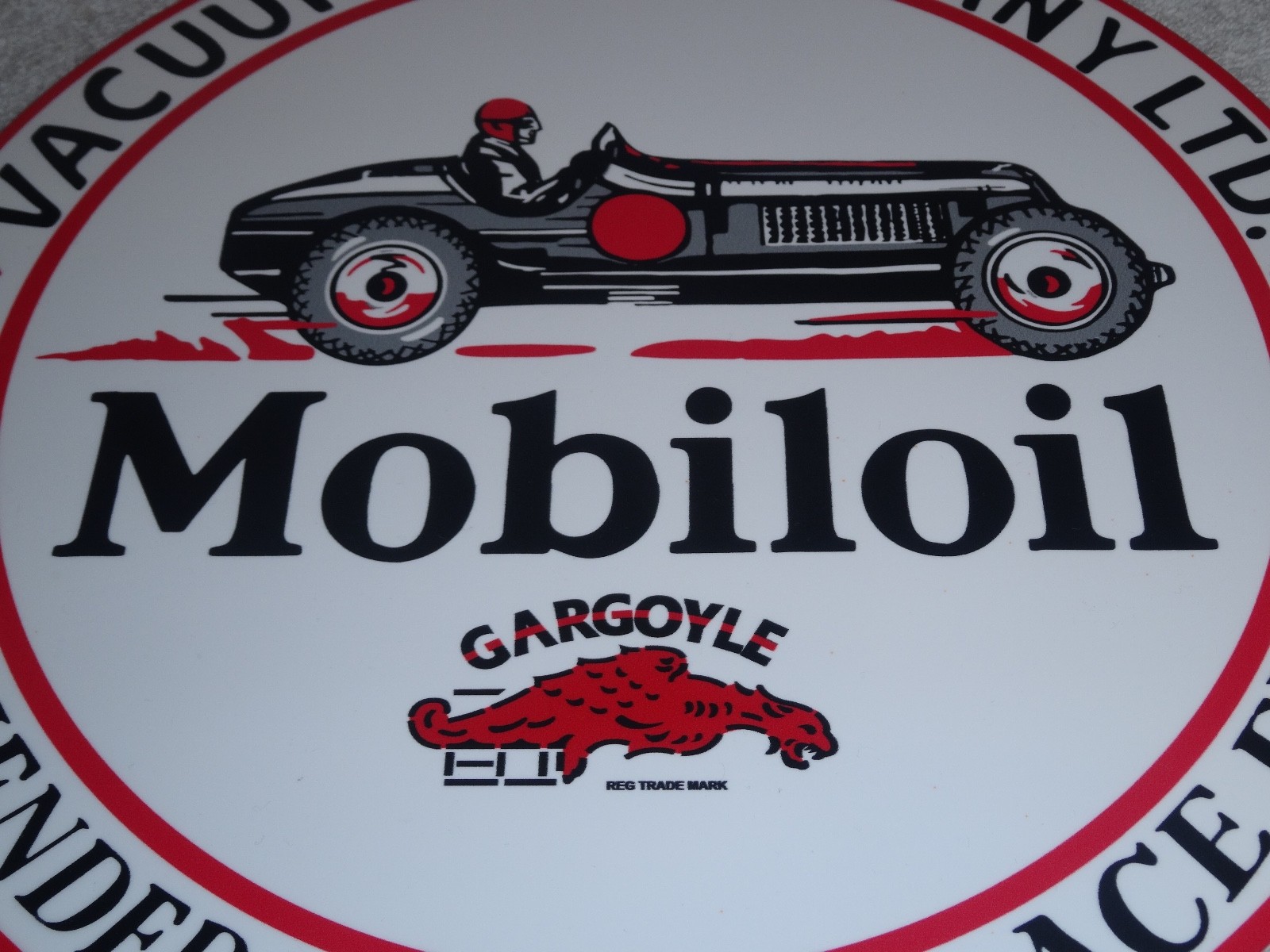 VINTAGE MOBIL MOBILOIL RACE CAR 11 3/4″ PORCELAIN METAL VACUUM GARGOYLE GAS SIGN