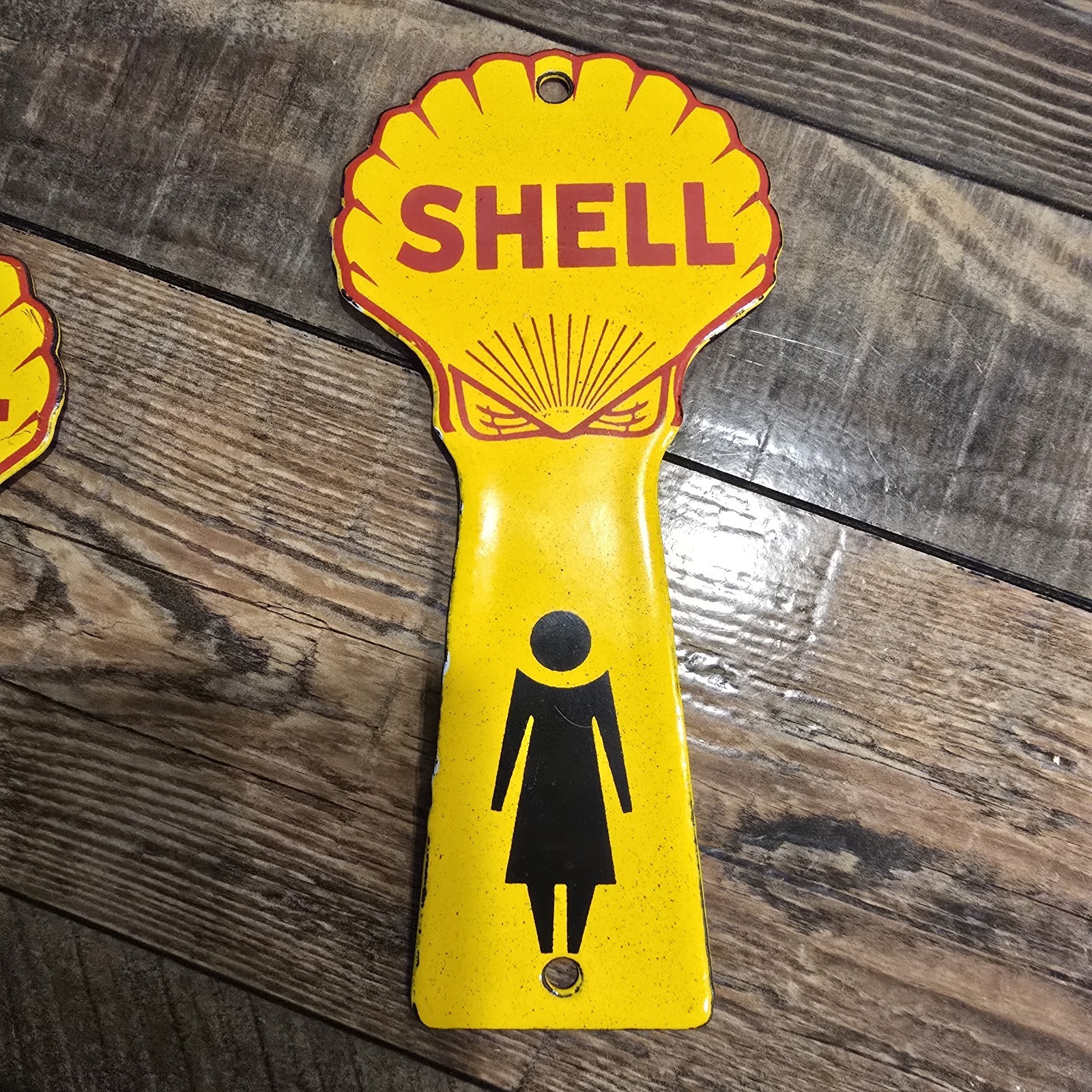 Shell Motor Oil Porcelain Service Station Restroom Key Fobs Vintage Rare