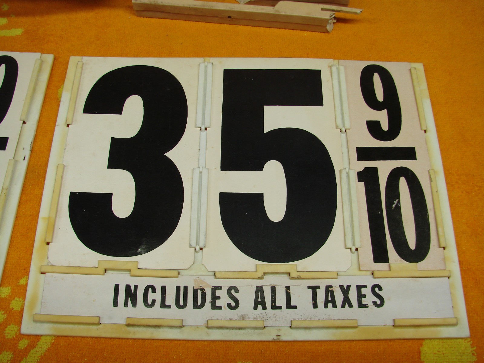 VINTAGE GAS PUMP PRICE TOPPER SIGN BY EMPRO PRODUCTS