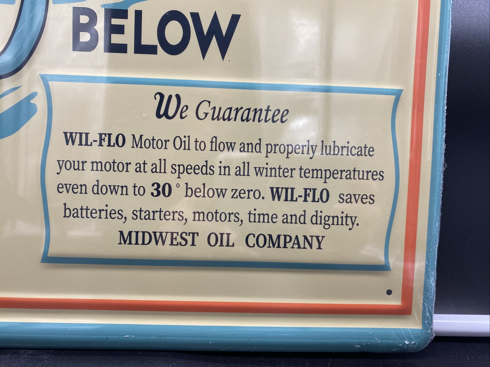 VINTAGE “WIL-FLO MOTOR OIL” PAINTED EMBOSSED METAL 17.5×17.5 INCHES