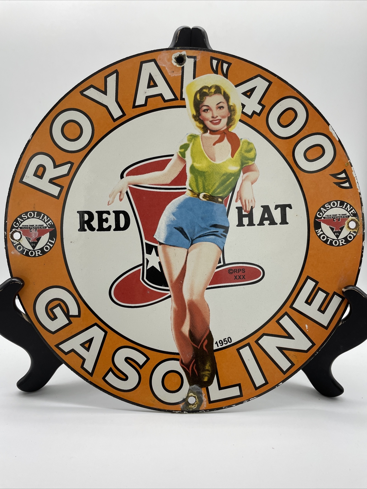 1950 VINTAGE STYLE “RED HAT” MOTOR OIL GAS & OIL PORCELAIN 12 INCHES PLATE