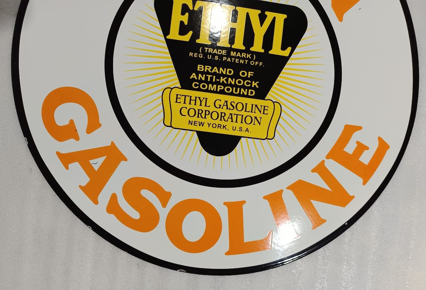 LION GASOLINE & OIL PORCELAIN ENAMEL SIGN 30″ DSP.