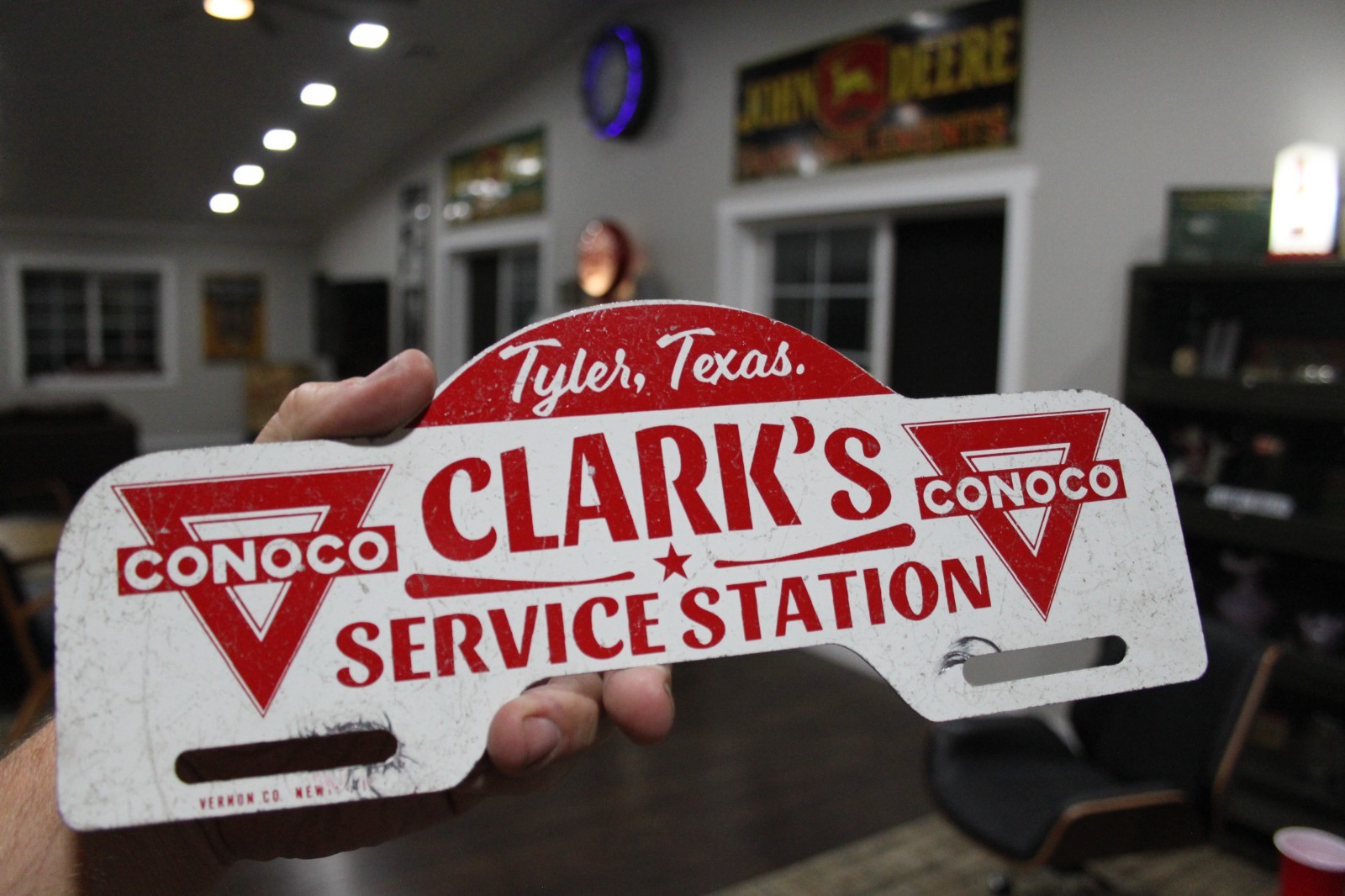 RARE 1950s CONOCO CLARK TYLER TEXAS GAS STATION PAINTED METAL PLATE TOPPER SIGN