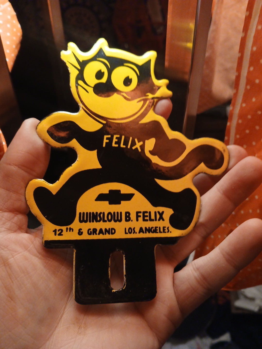 VINTAGE WINSLOW B FELIX CHEVROLET PORCELAIN SIGN LICENSE PLATE TOPPER 4.5 X 6