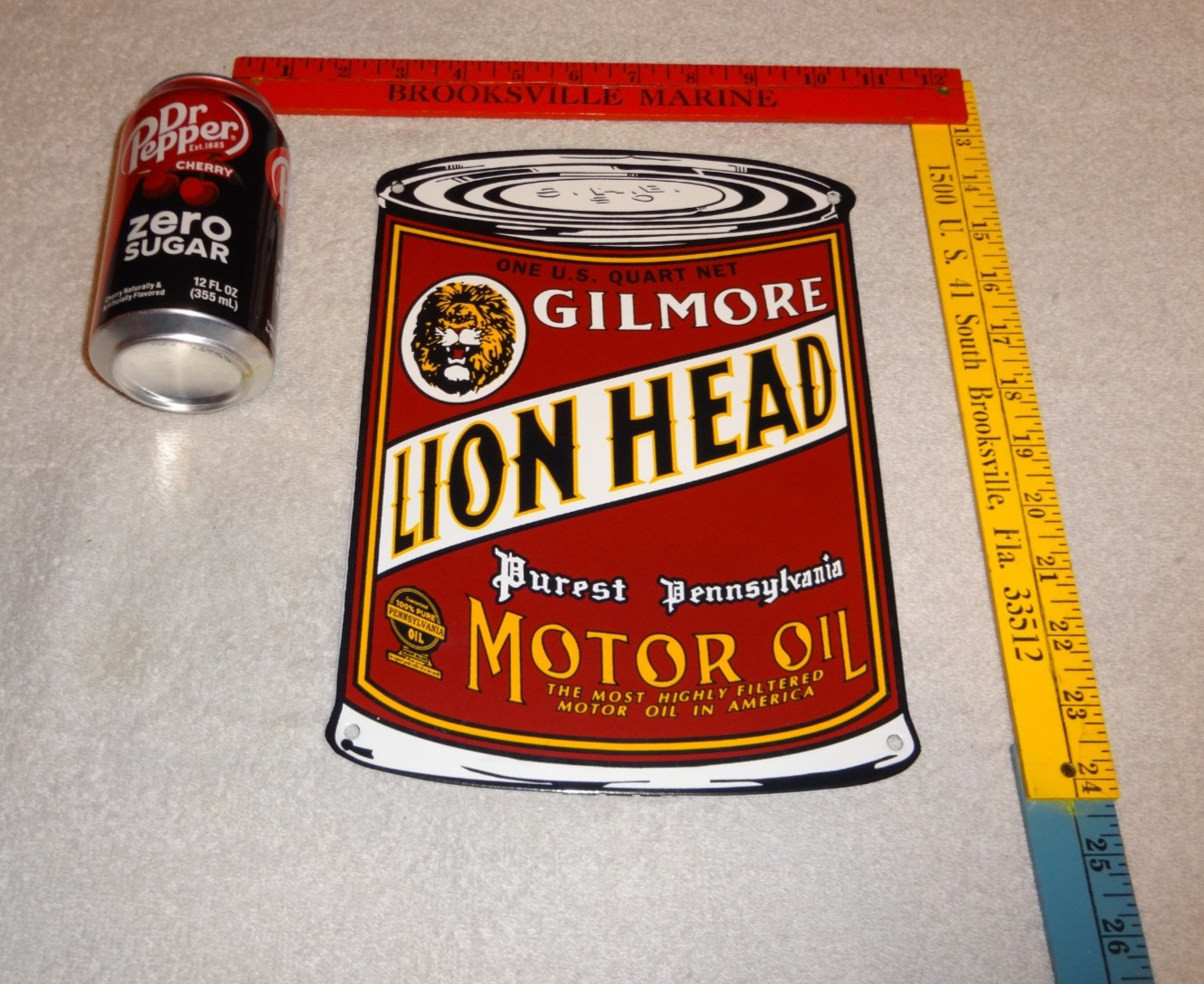 VINTAGE GILMORE LION HEAD QUART MOTOR OIL CAN 11″ PORCELAIN METAL GASOLINE SIGN!