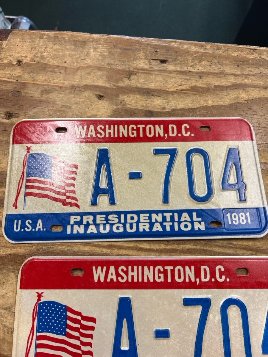 vintage 1981 preaisential inauguration license plate (HPB026593)