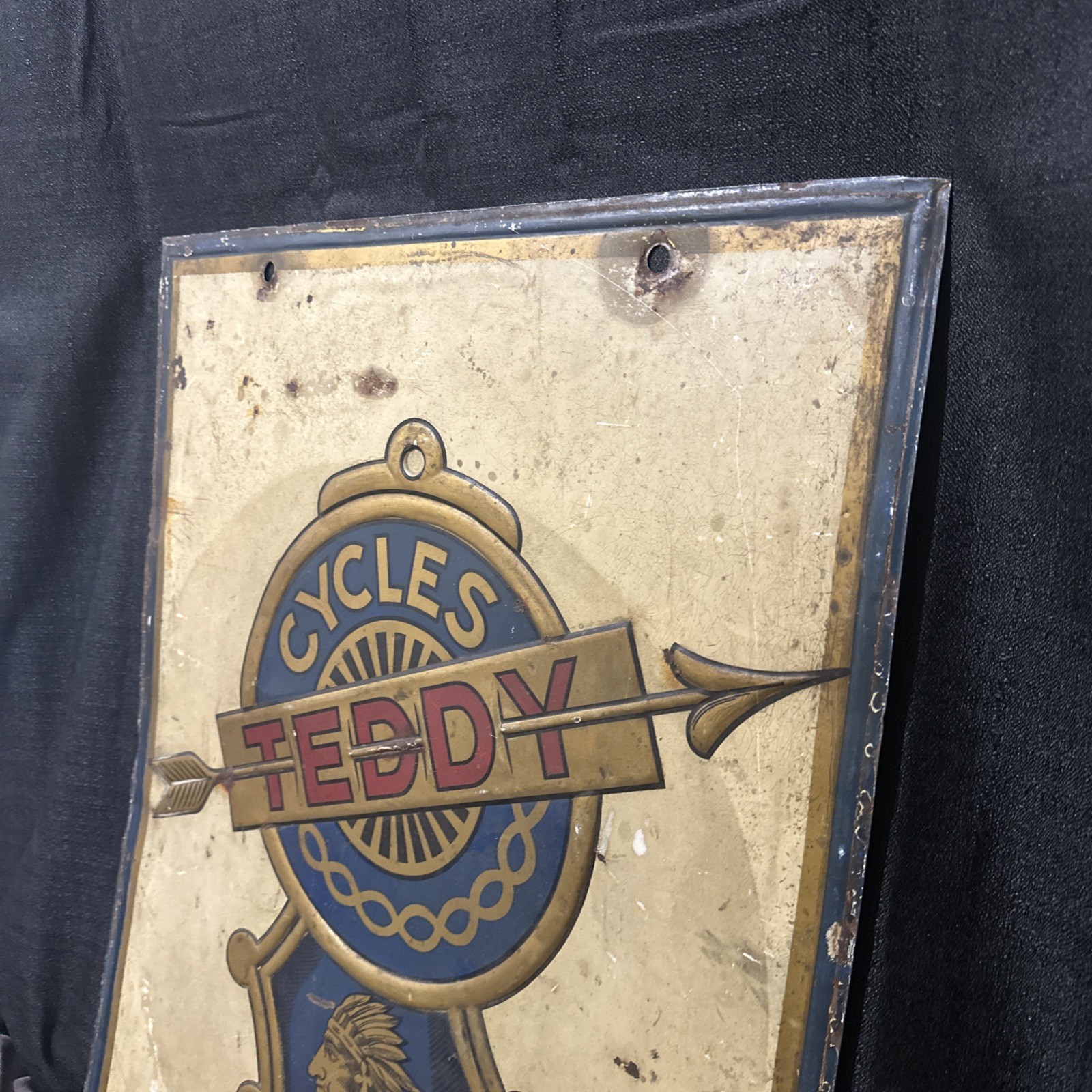 Vintage Teddy Cycles Indian Original Motorcycle Tin Sign Gas & Oil 1940s
