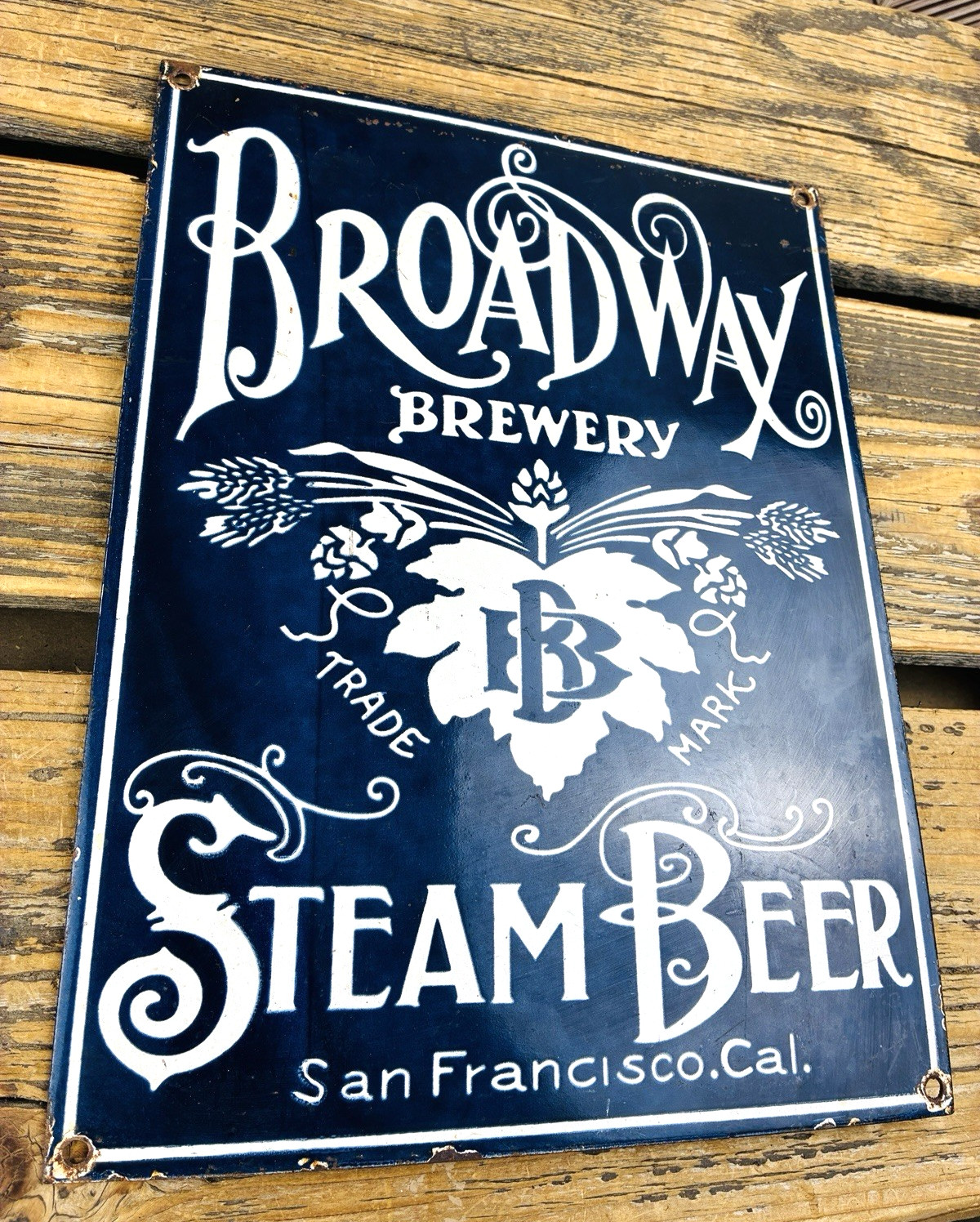 VINTAGE 12×9″ BROADWAY BREWERY STEAM BEER SF PORCELAIN PUMP STATION GAS OIL SIGN