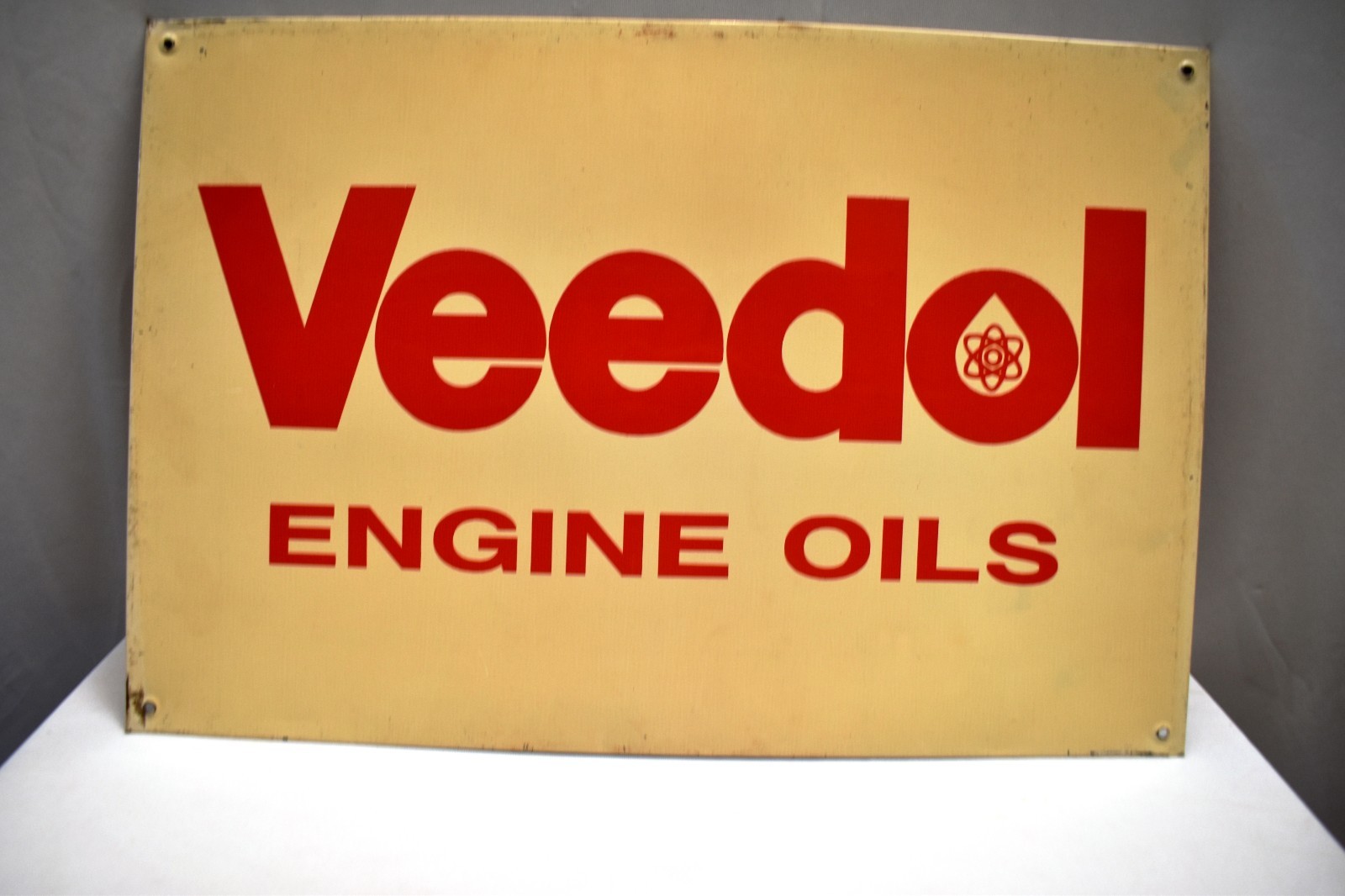 Indian Veedol Engine Oil Vintage Tin Sign 1960s Garage Wall Petroliana 15×10″ R2