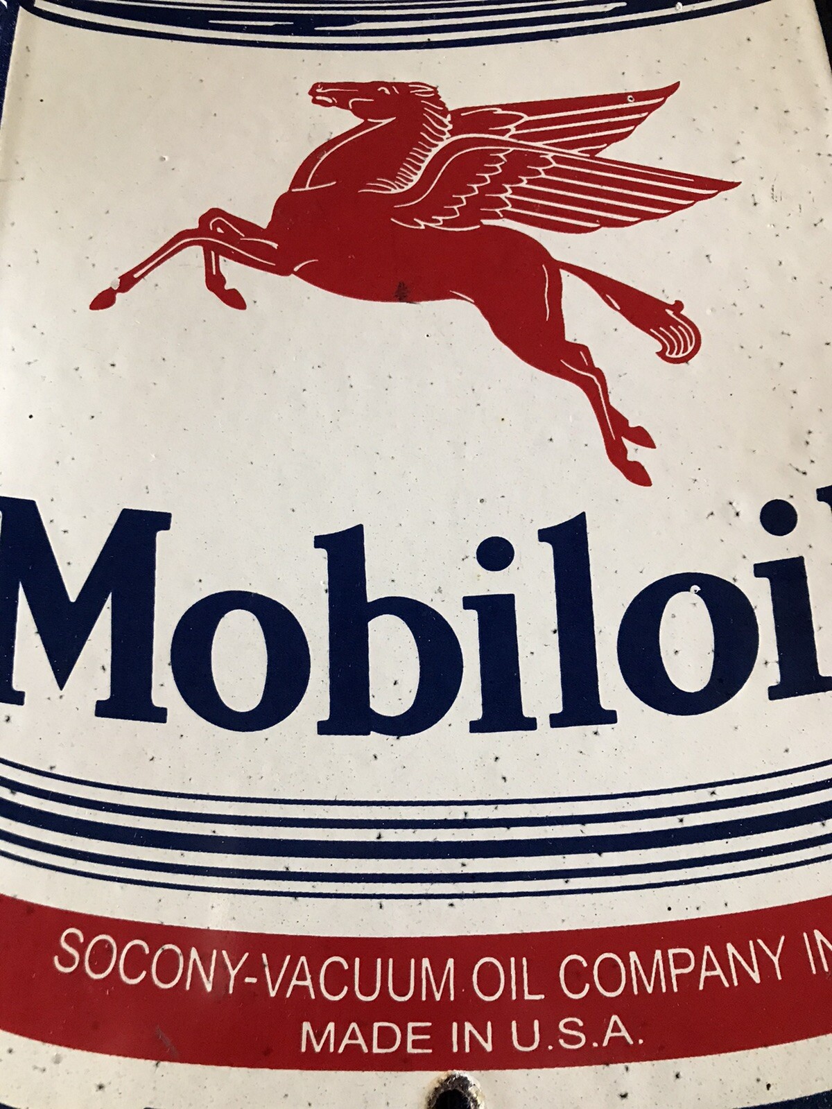 VINTAGE STYLE MOBILOIL CAN DEALER ADVERTISING PORCELAIN 11 X 8 INCH SIGN