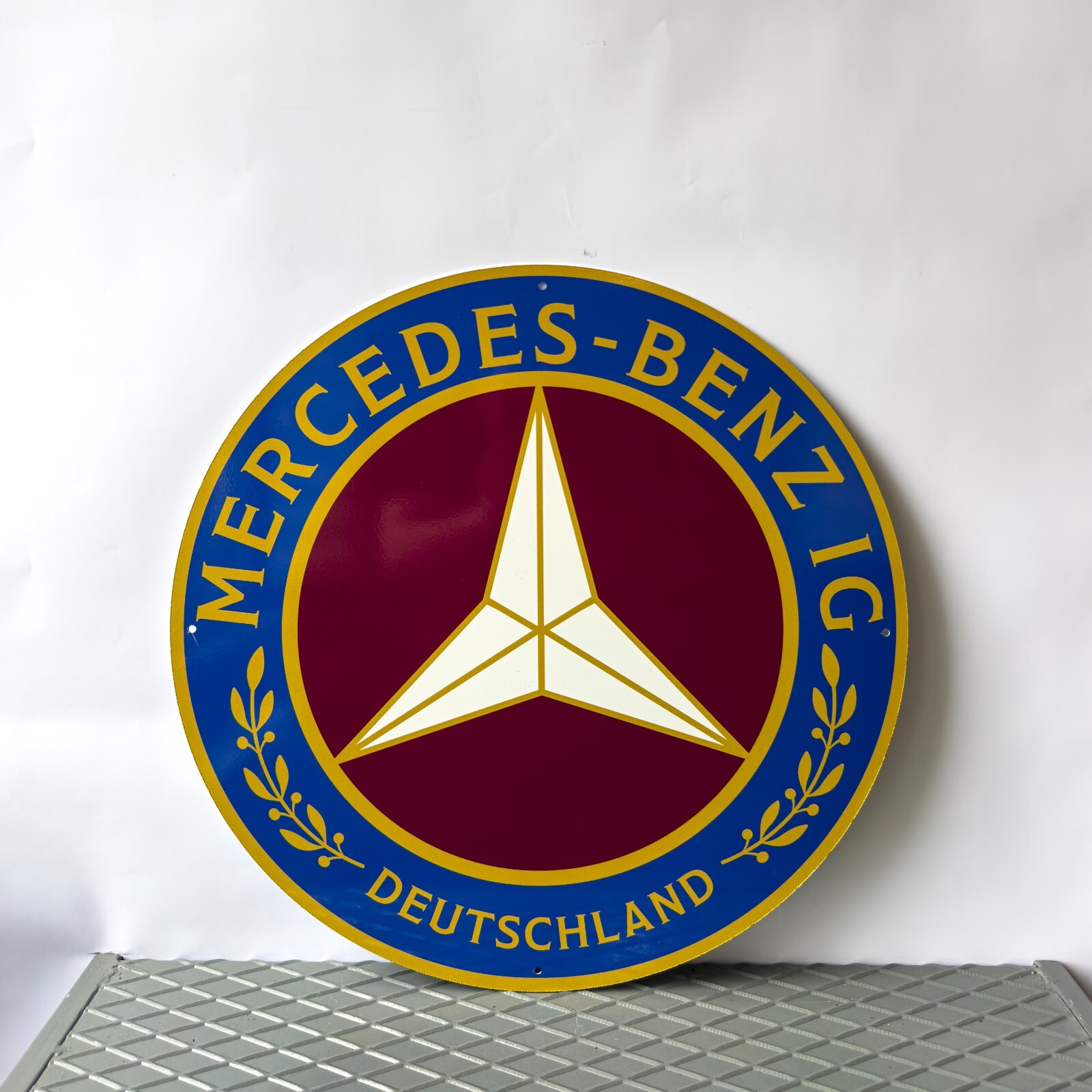 Vintage Mercedes-Benz IG Deutschland Round Heavy Metal Sign 19.7″ (50cm)