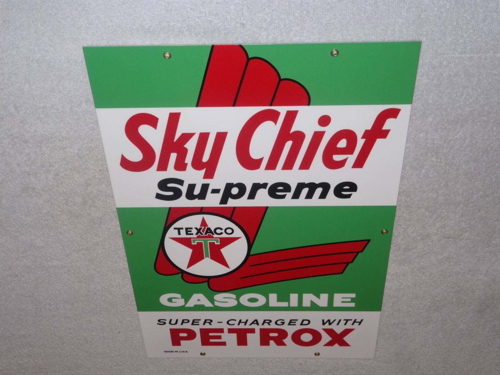 VINTAGE TEXACO SKY CHIEF SUPREME GASOLINE W/ PETROX 18″ PORCELAIN METAL OIL SIGN