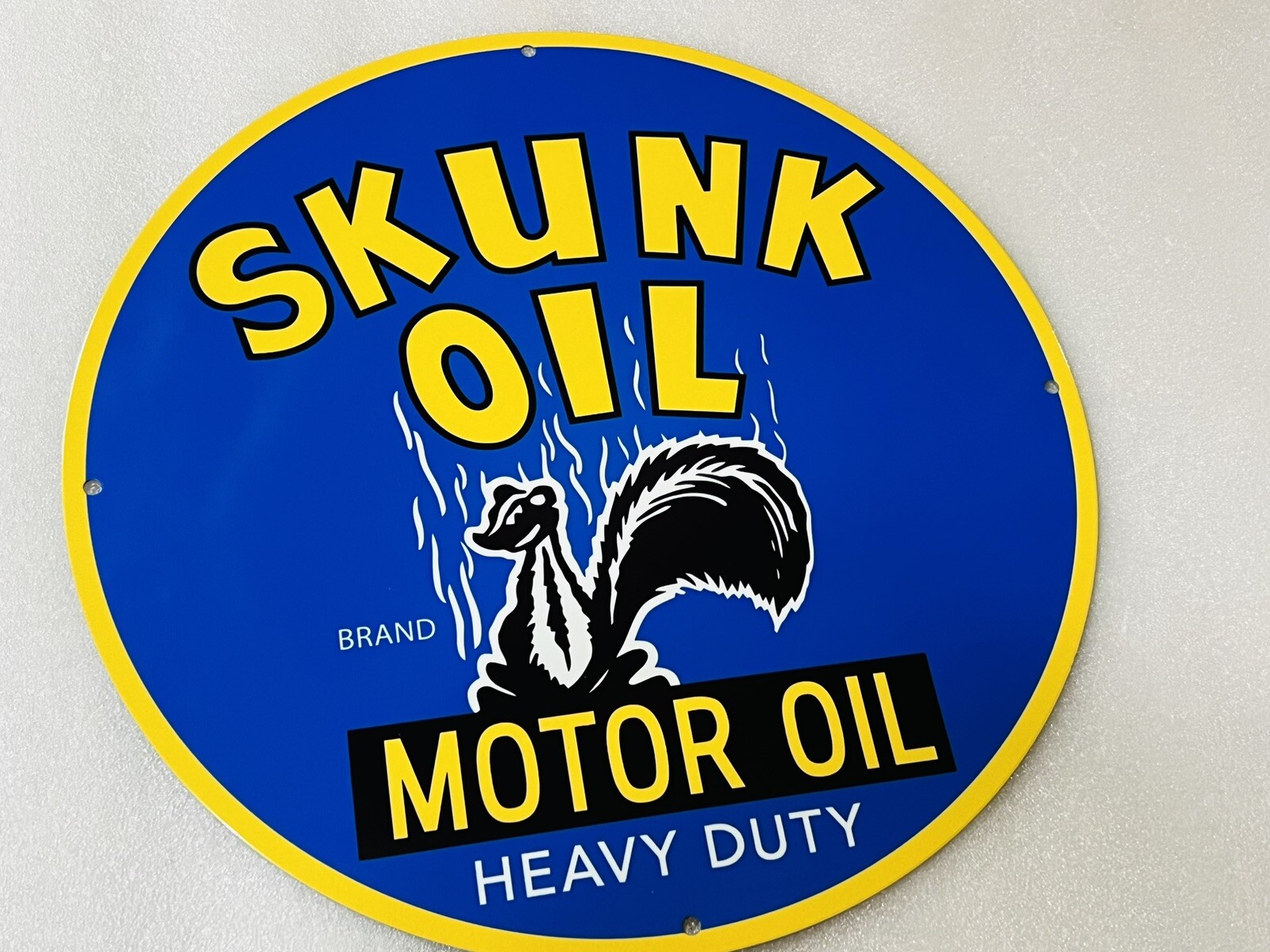 12 Inch SKUNK MOTOR OIL Vintage Style Heavy Metal Steel Sign Pump Plate