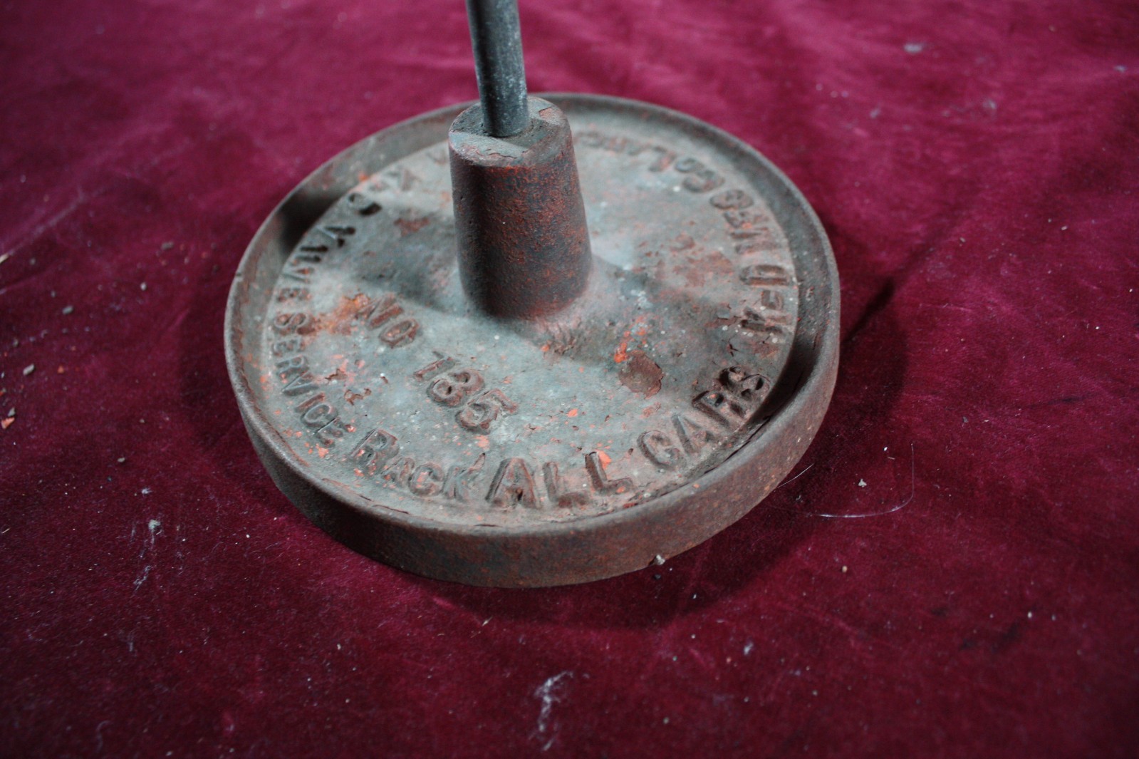 * ANTIQUE OLD GAS STATION CAST IRON VALVE STAND 1920 1930 ADVERTISING K-D MFG *