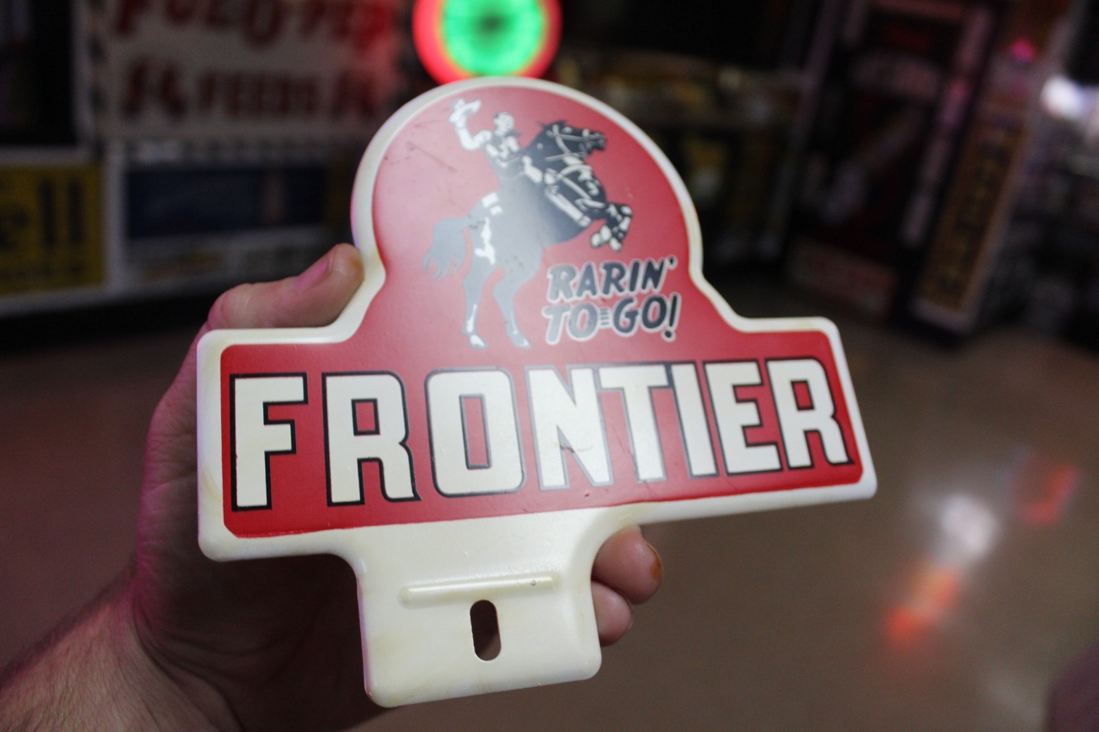 RARE 1950s FRONTIER GAS STATION STAMPED PAINTED METAL TOPPER SIGN OIL HORSE COW