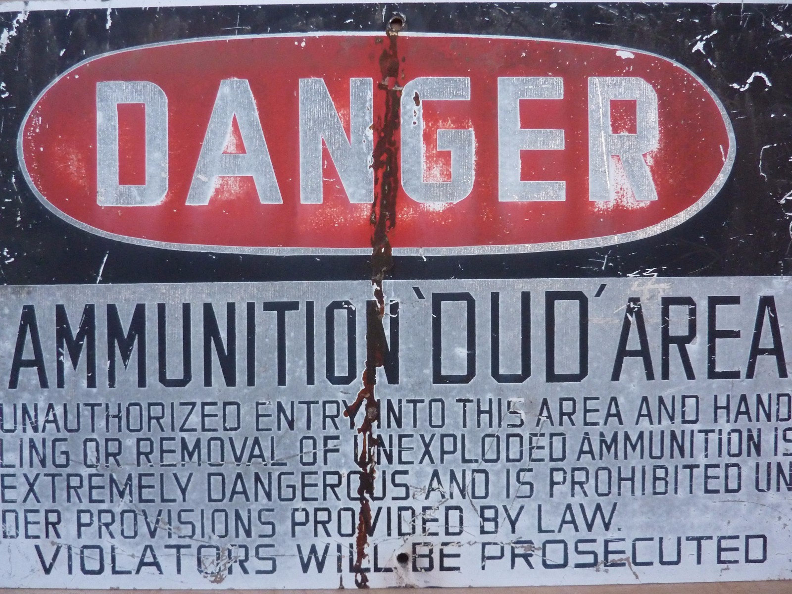 DANGER AMMUNITION ‘DUD’ Area Old Retired Sign metal military explosives safety