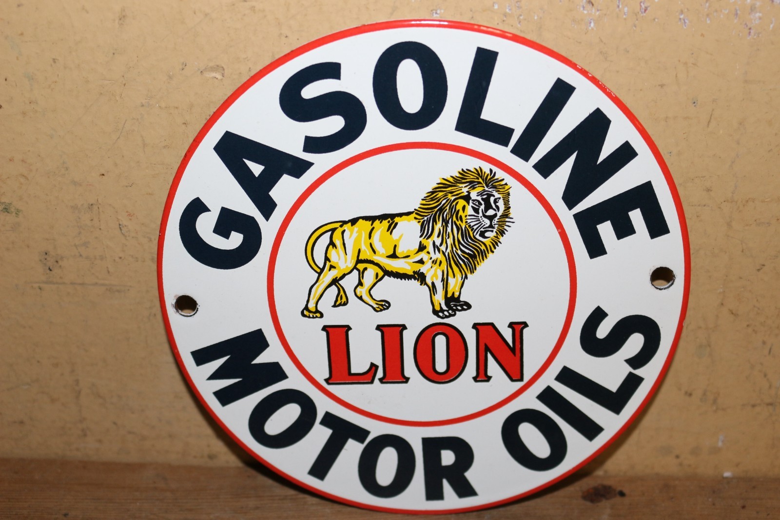 Vtg Lion Gasoline Motor Oil Gas Station Pump Plate Porcelain Metal Sign