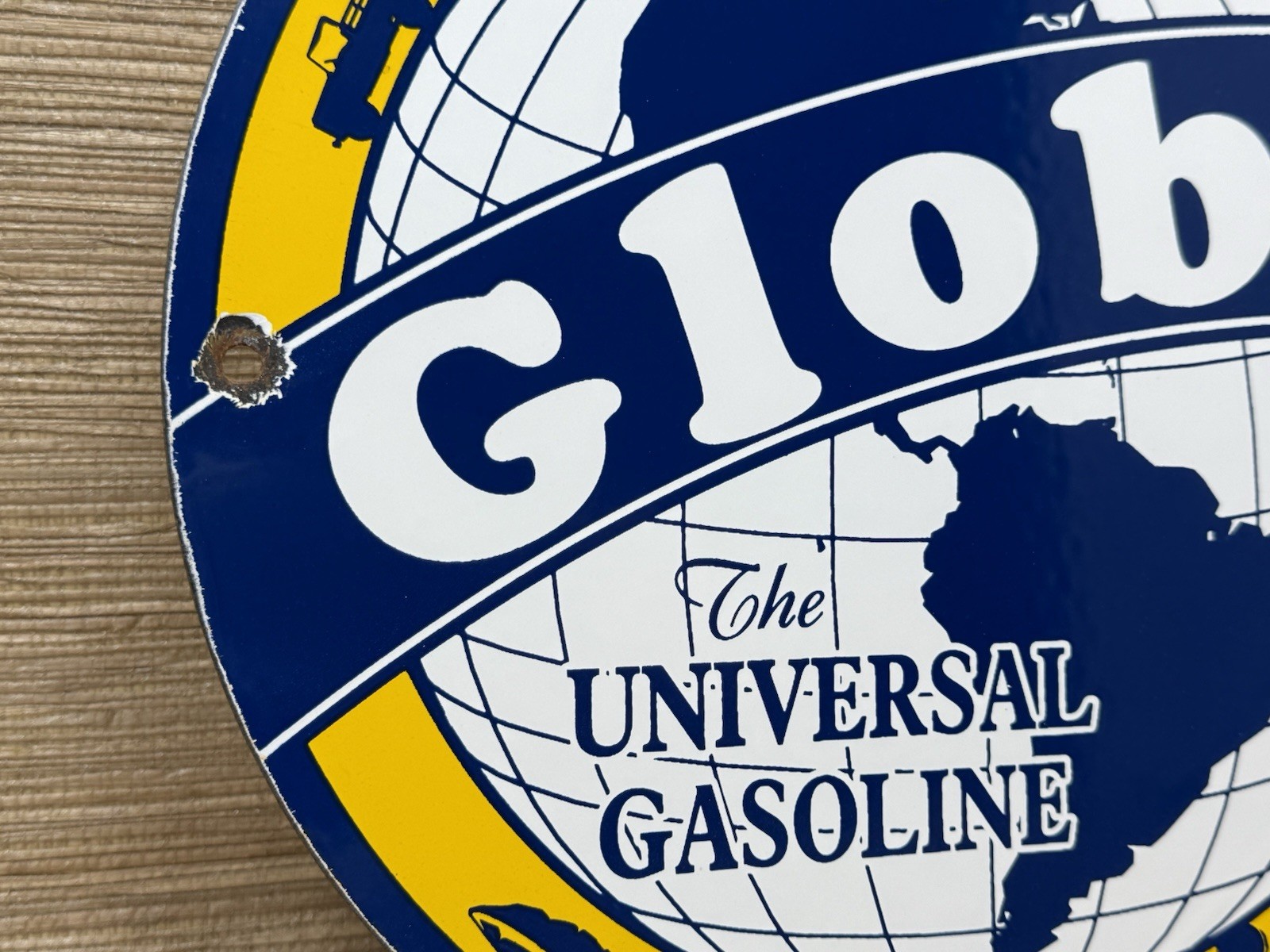 VINTAGE GLOBE GASOLINE PORCELAIN SIGN SERVICE STATION UNIVERSAL OIL GAS
