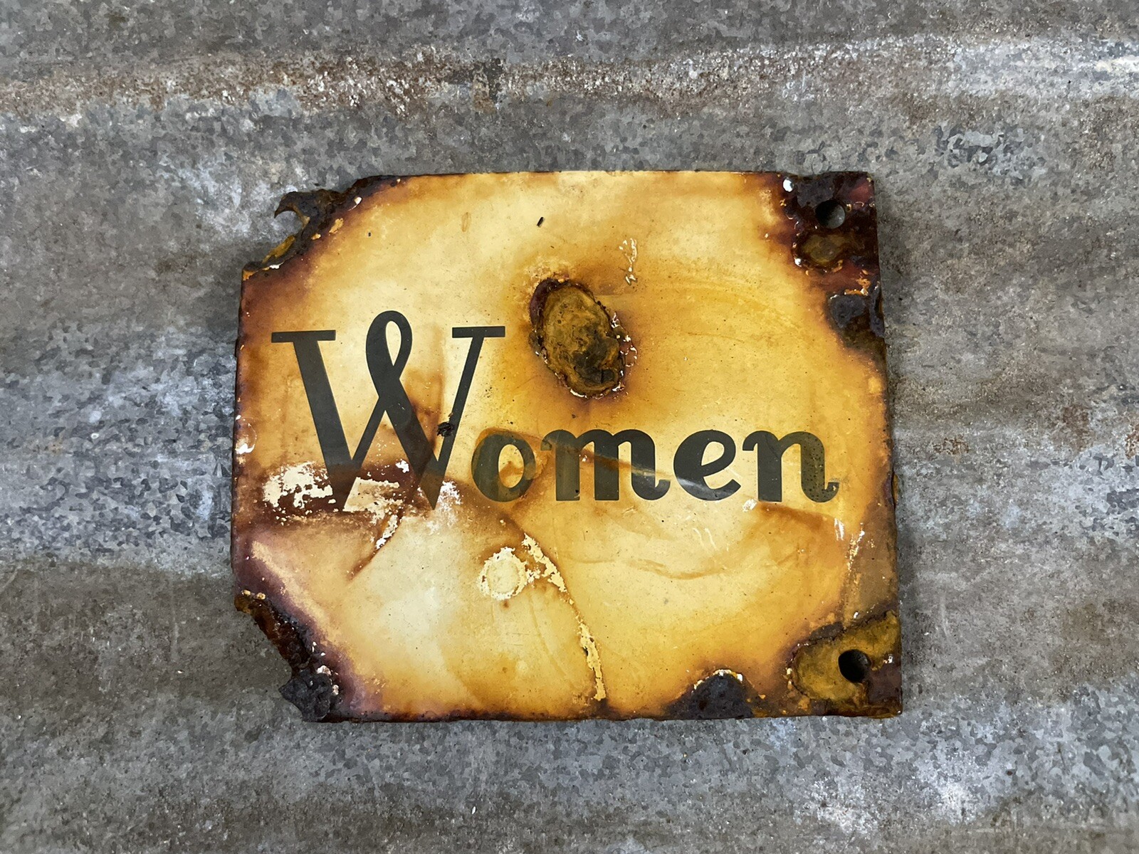 VINTAGE RESTROOM PORCELAIN SIGN GAS STATION SERVICE WOMEN BATHROOM TOILET MARKER