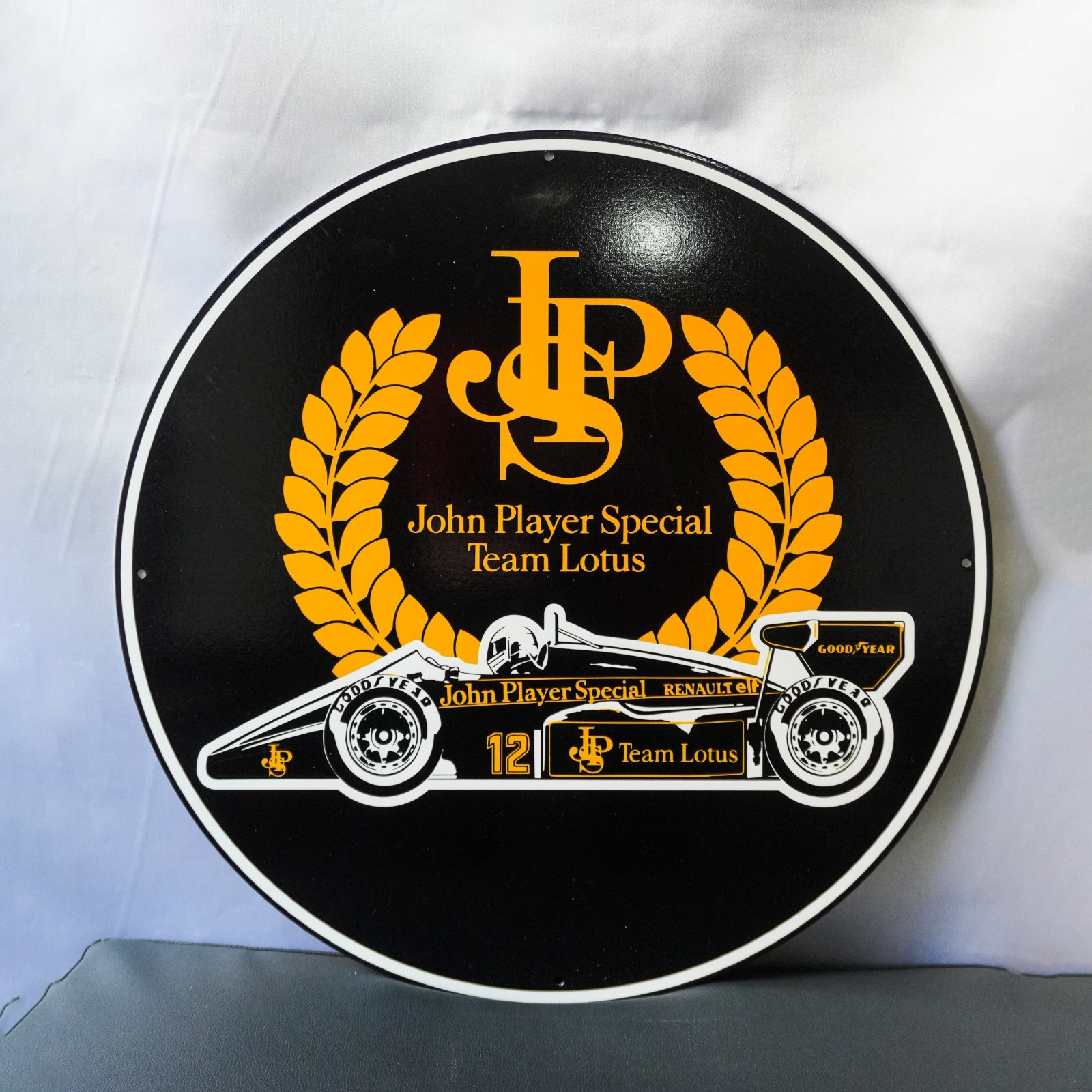 John Player Special – Team Lotus Formula Edition Metal Sign – 50 cm (19.7”)